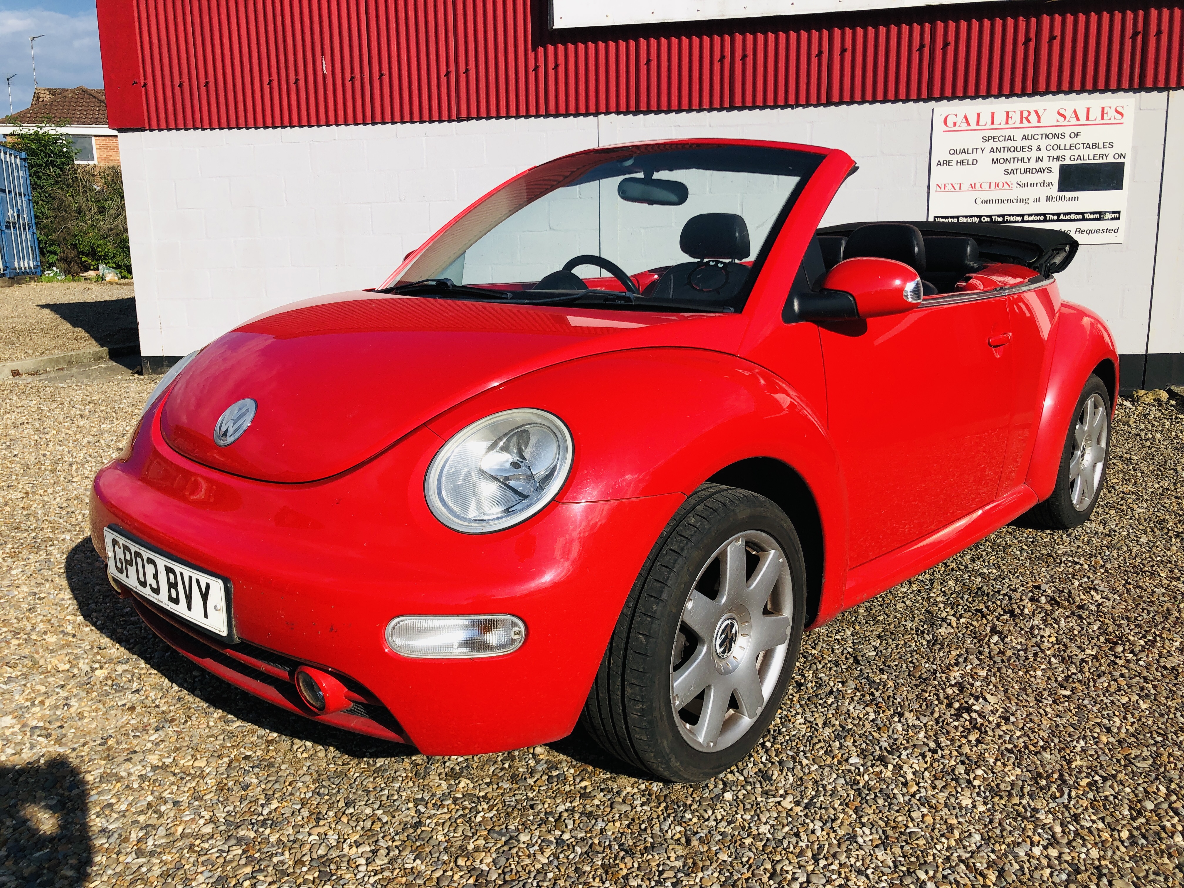 VOLKSWAGEN BEETLE CABRIOLET CONVERTIBLE - GP03 BVY. FIRST REG: 23.05.2003. RED. 1984cc. PETROL. - Image 12 of 15