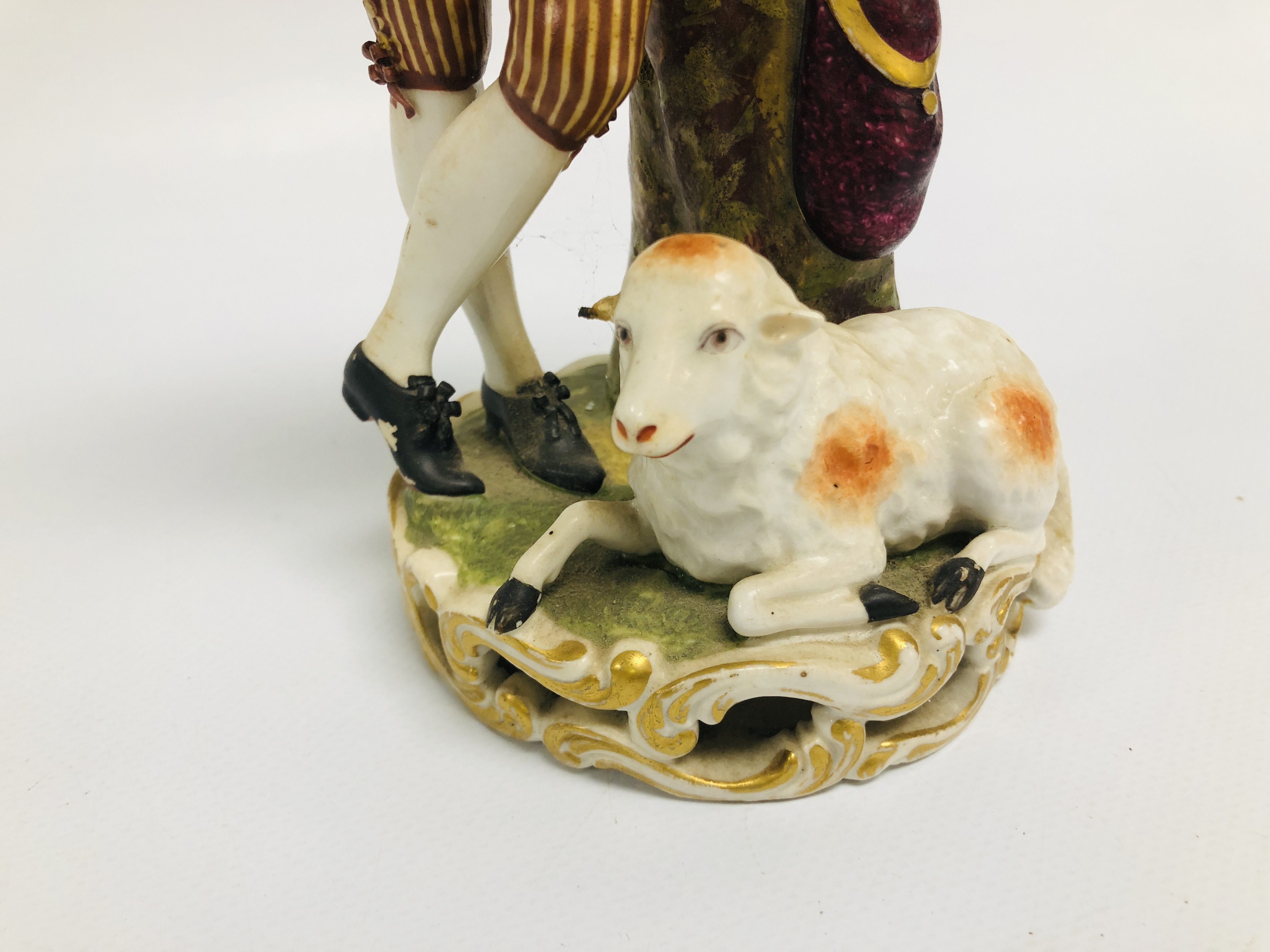 3 X DERBY FIGURES TO INCLUDE A FLAUTIST STANDING BY A RECUMBENT SHEEP (A/F) H 25. - Image 5 of 14