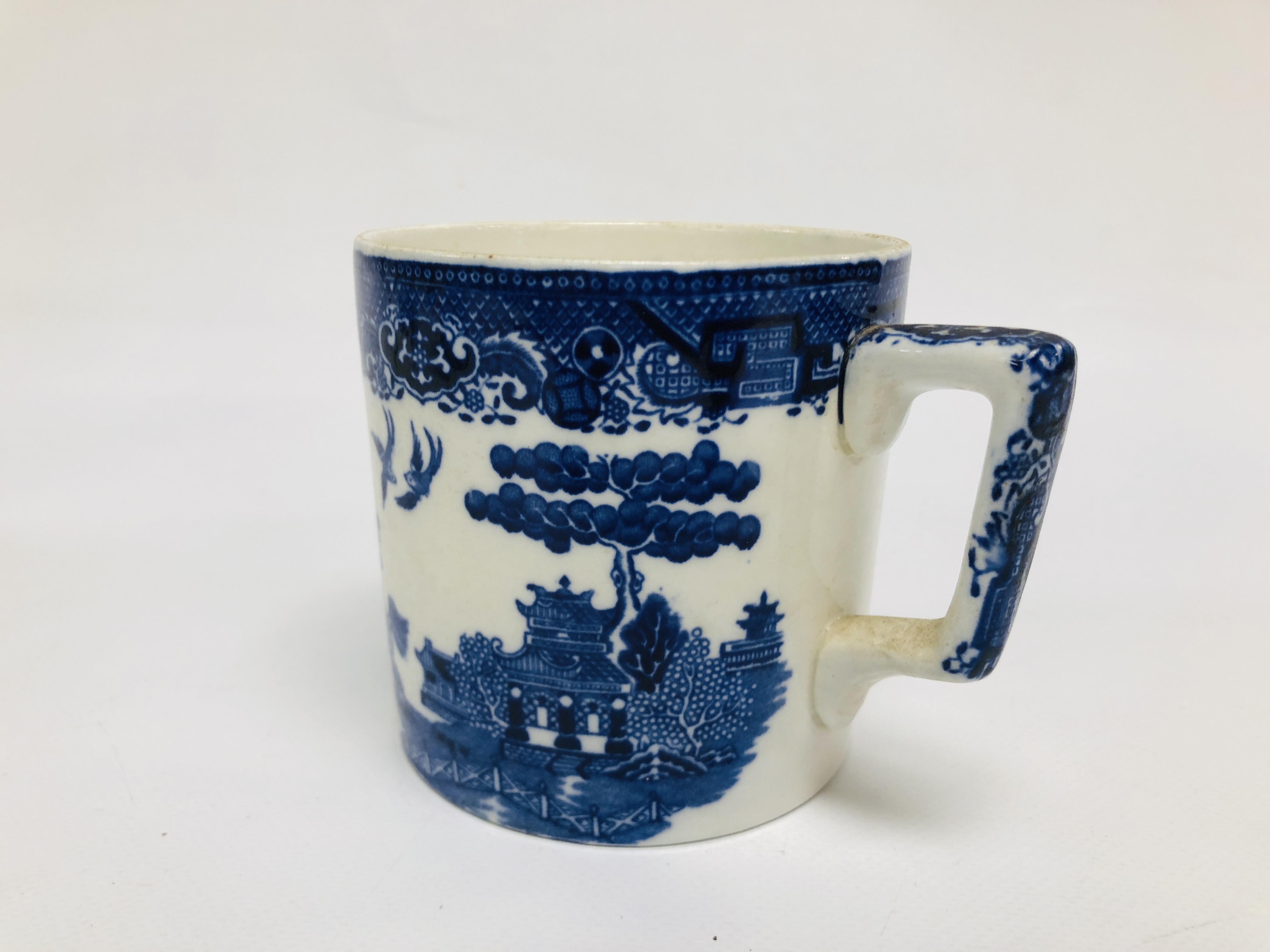 A WORCESTER BLUE AND WHITE TANKARD, - Image 4 of 20