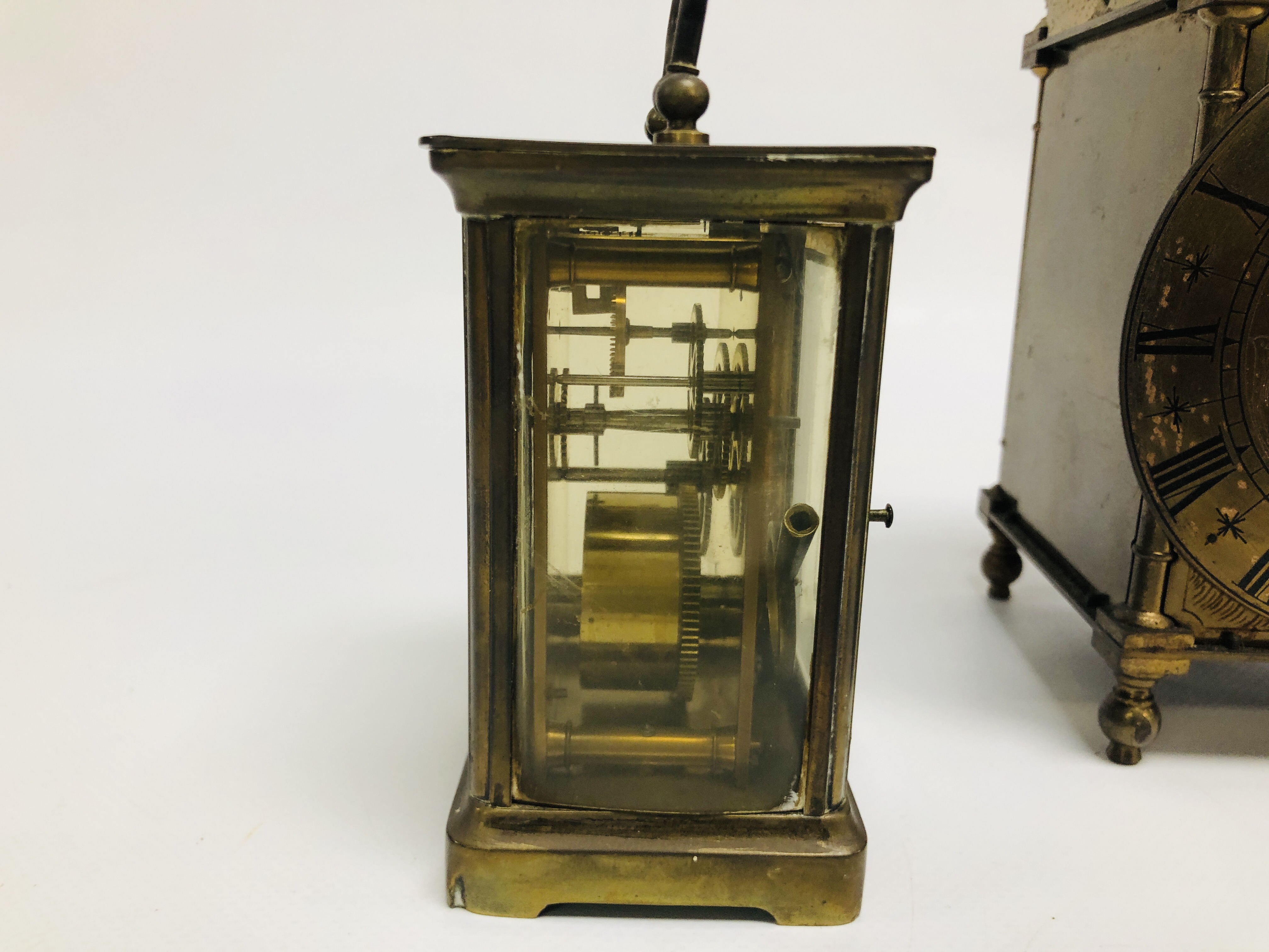 A FRENCH CARRIAGE CLOCK, THE FACE BEING PLASTIC + A MANTEL CLOCK OF LANTERN FORM. - Image 4 of 12