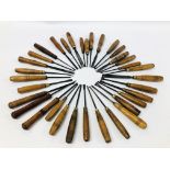 A COLLECTION OF 35 VINTAGE WOOD WORKING CHISELS OF VARIOUS DESIGNS TO INCLUDE ADDIS ETC.
