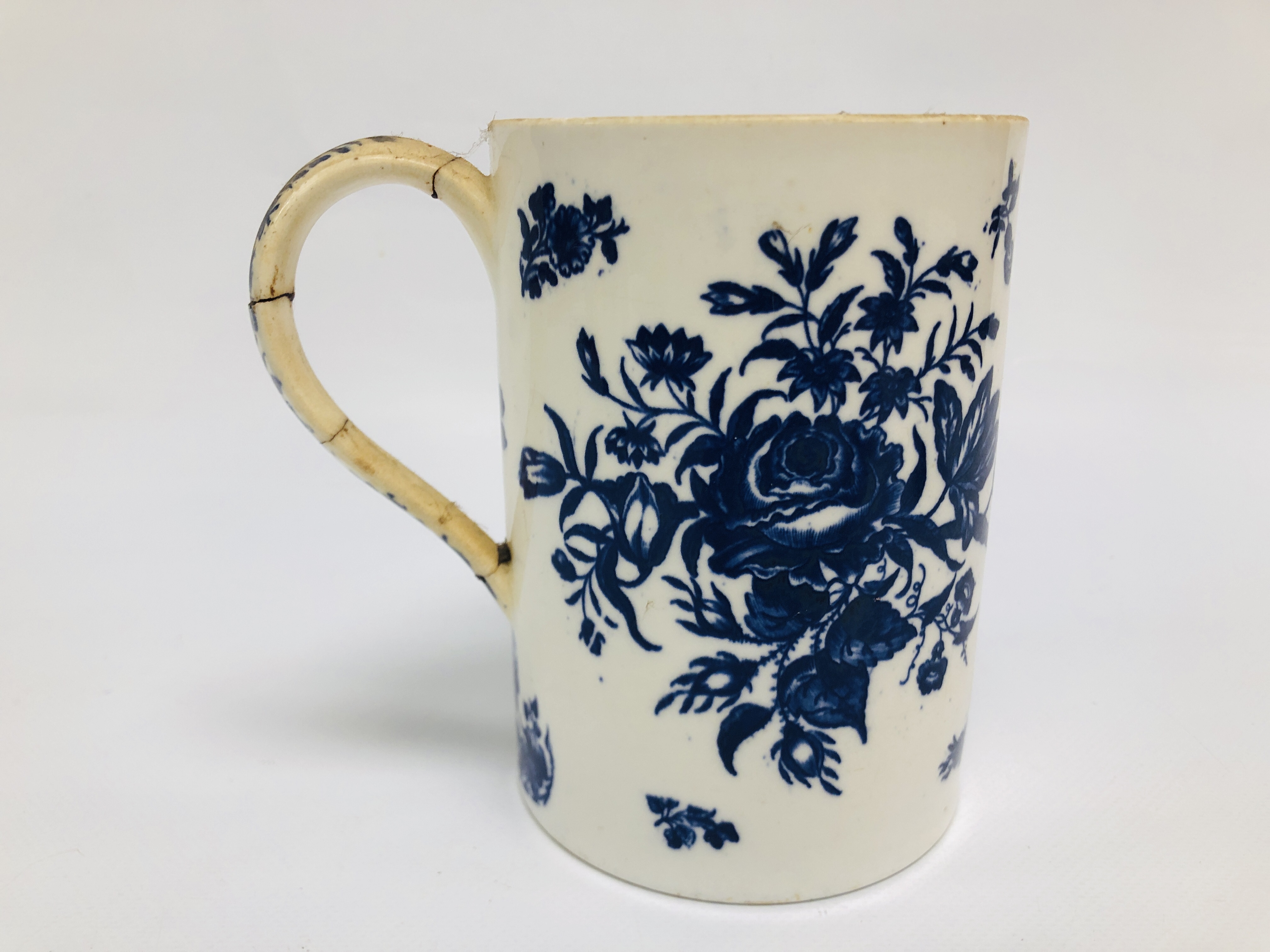 A WORCESTER BLUE AND WHITE TANKARD, - Image 11 of 20