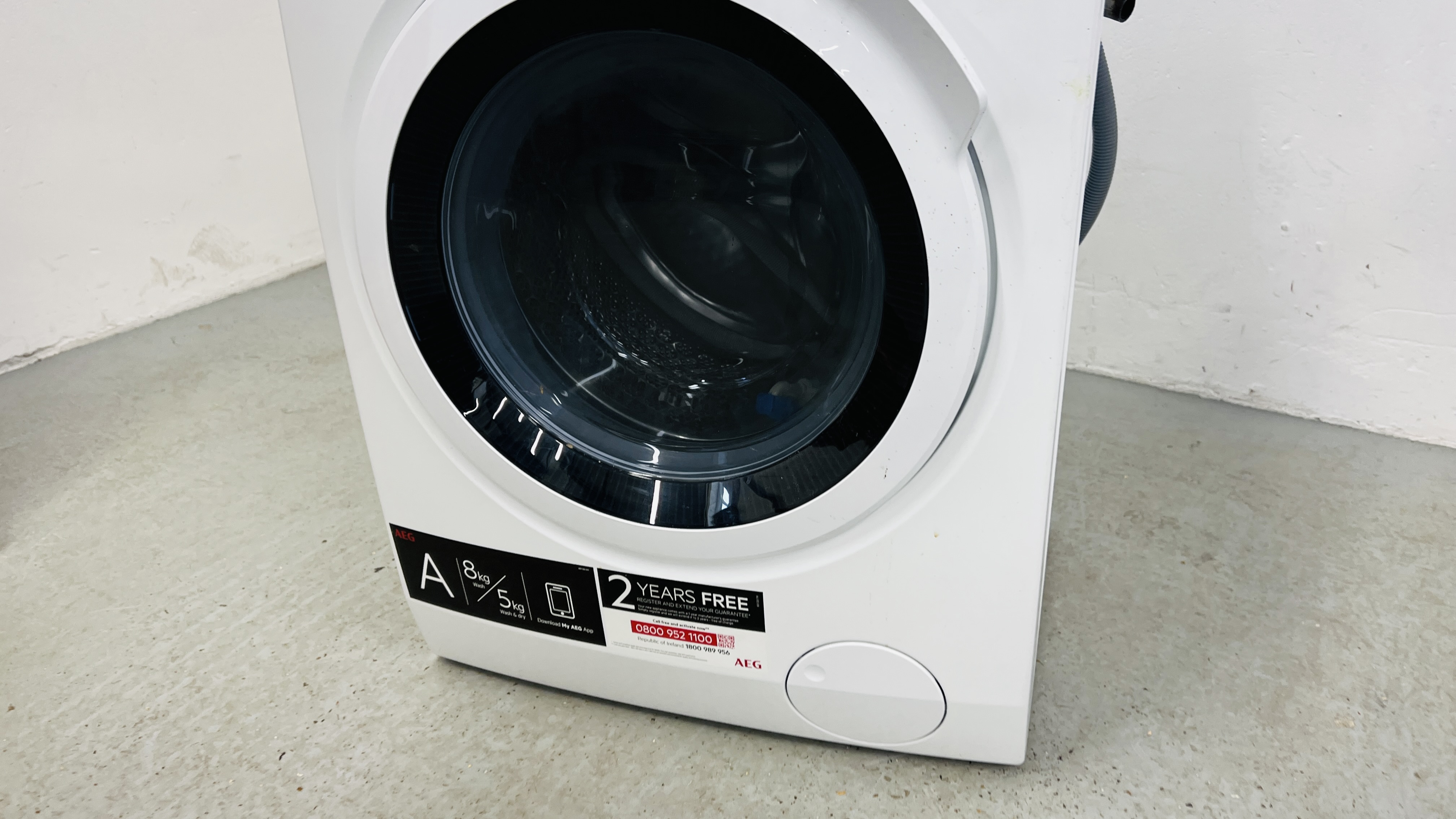 AEG 7000 SERIES KOMBI WASHER DRYER 8KG, DUALSENSE TECHNOLOGY - SOLD AS SEEN. - Image 4 of 7