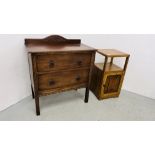 A SMALL OAK TWO DRAWER CHEST W 77CM, D 45CM,