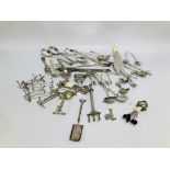 BOX OF ASSORTED SILVER PLATED CUTLERY SERVING FORKS AND SLICES, KNIFE RESTS AND COFFEE BEAN SPOONS,