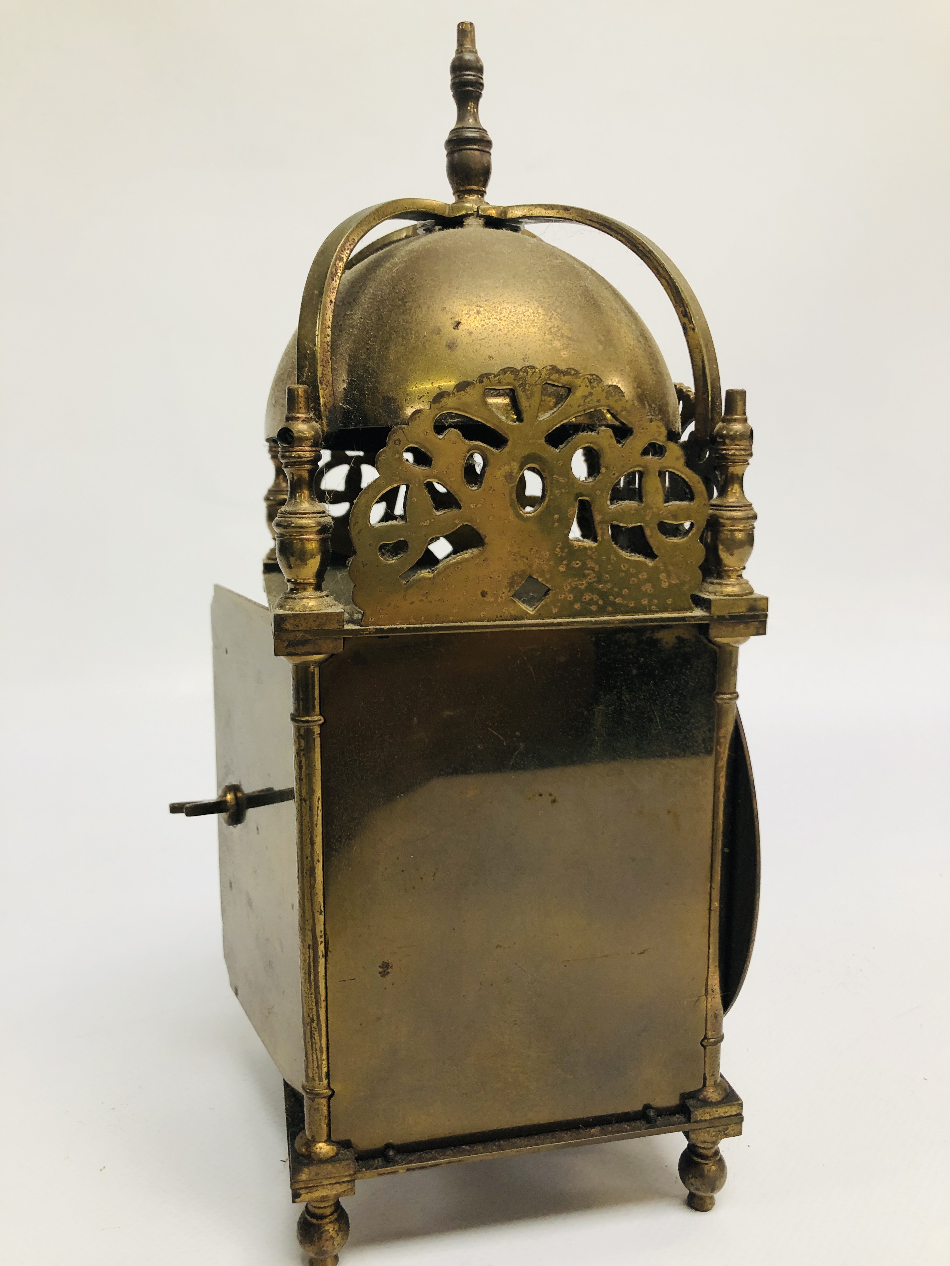 A FRENCH CARRIAGE CLOCK, THE FACE BEING PLASTIC + A MANTEL CLOCK OF LANTERN FORM. - Image 12 of 12