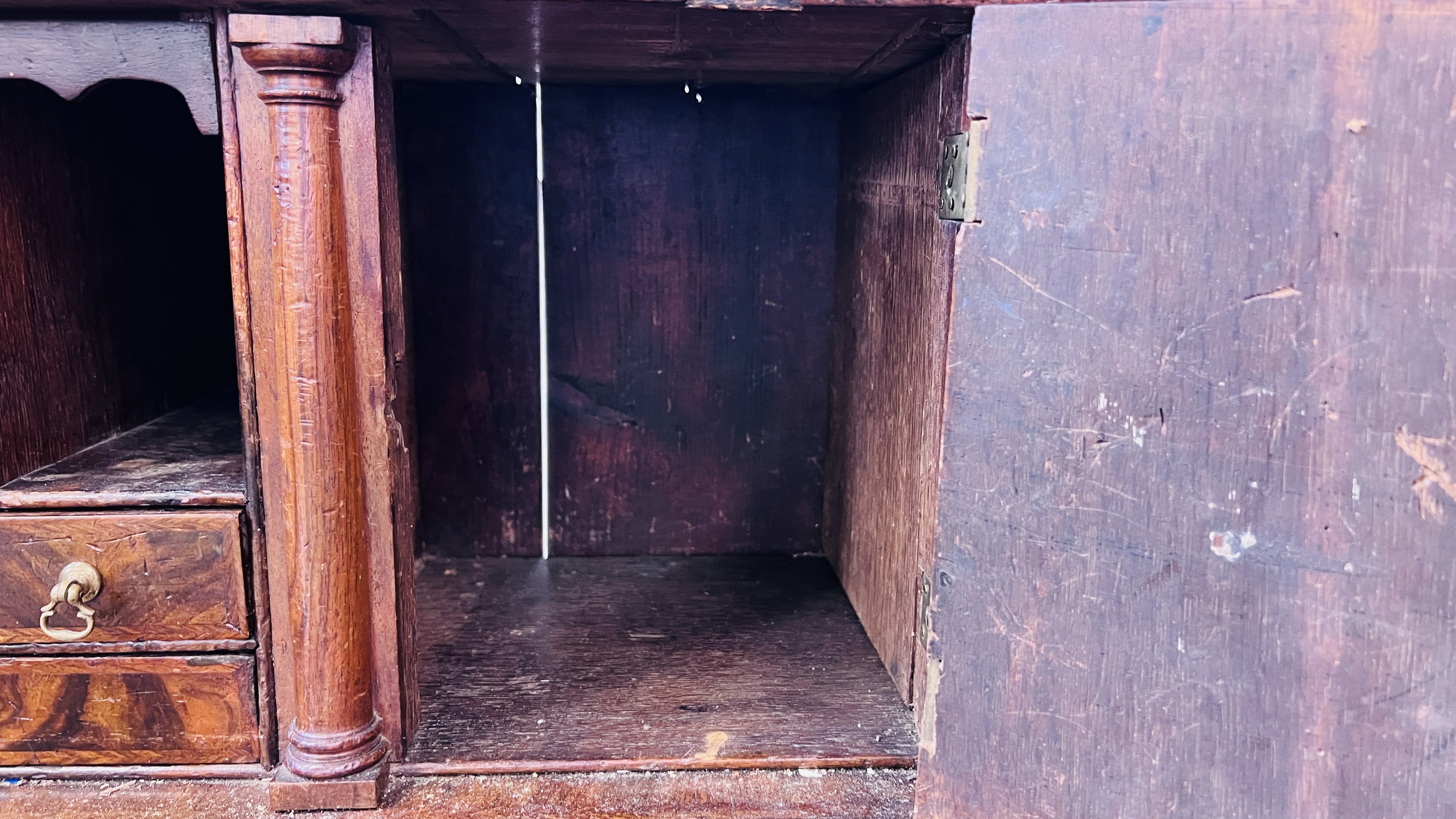 A GEORGE II FIGURED WALNUT BUREAU, THE FALLING FRONT ENCLOSING FITTED INTERIOR, - Image 16 of 17