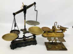 A VINTAGE CAST IRON AVERY BALANCE SCALE ALONG WITH TWO FURTHER SMALL BALANCE SCALES AND HANGING