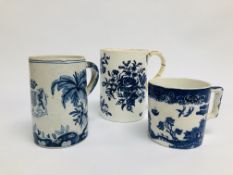 A WORCESTER BLUE AND WHITE TANKARD,