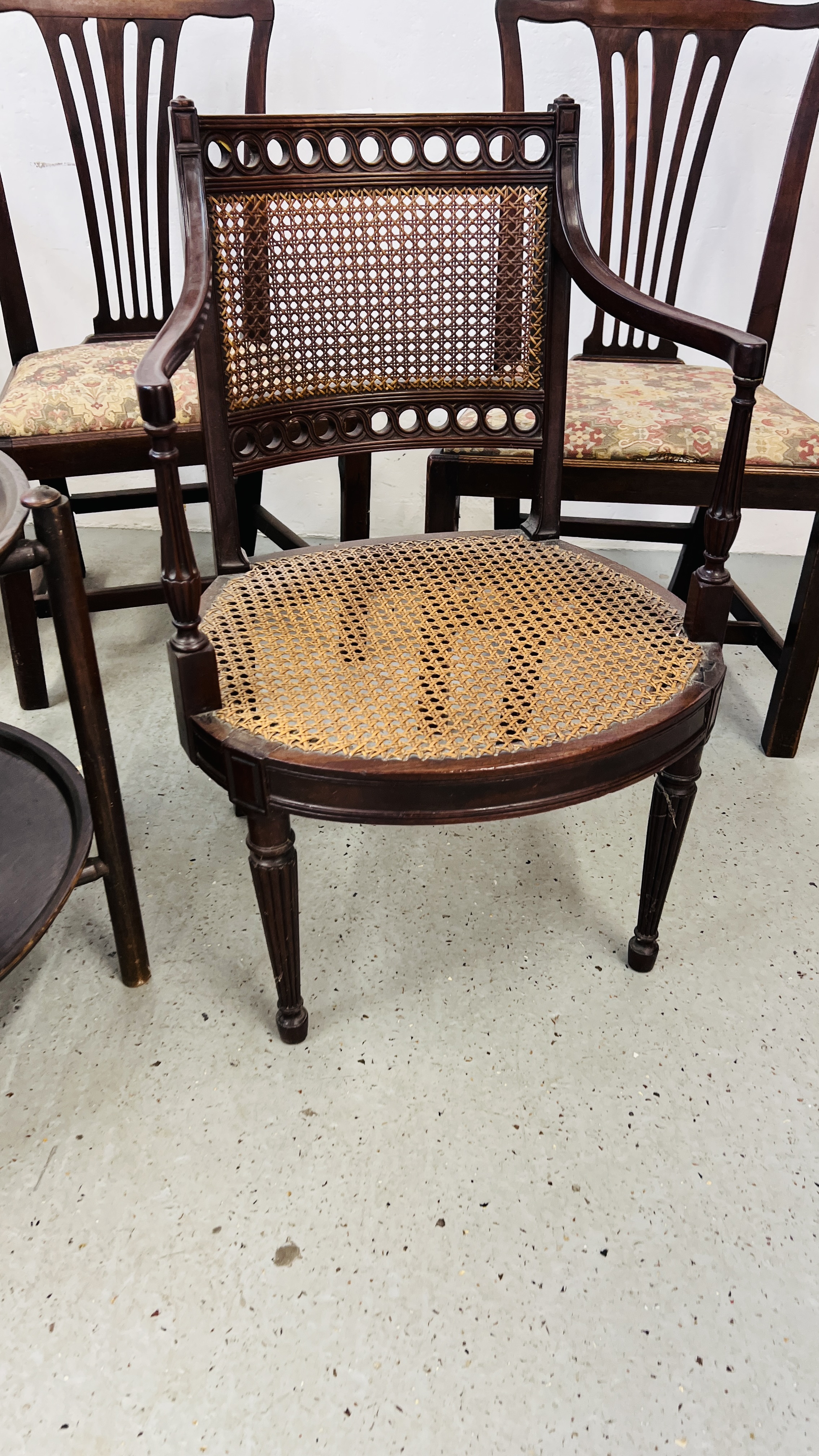 A PAIR OF ANTIQUE MAHOGANY STRUNG BACK SIDE CHAIRS WITH DROP IN SEATS, - Image 2 of 6