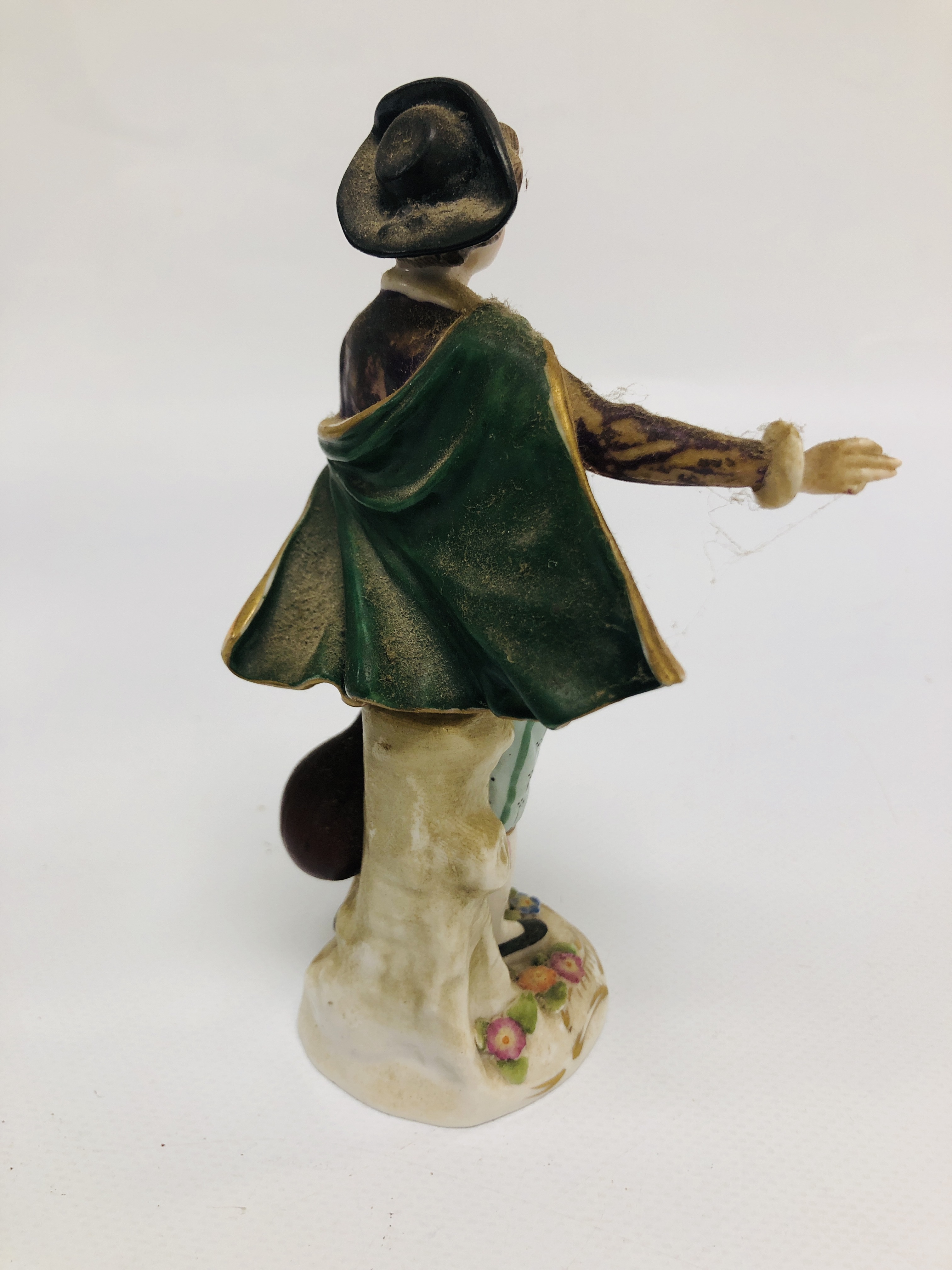 A PAIR OF GERMAN KPN FIGURES OF A GIRL CARRYING FRUIT AND A BOY WITH GRAPES H 14CM A/F. - Image 8 of 18