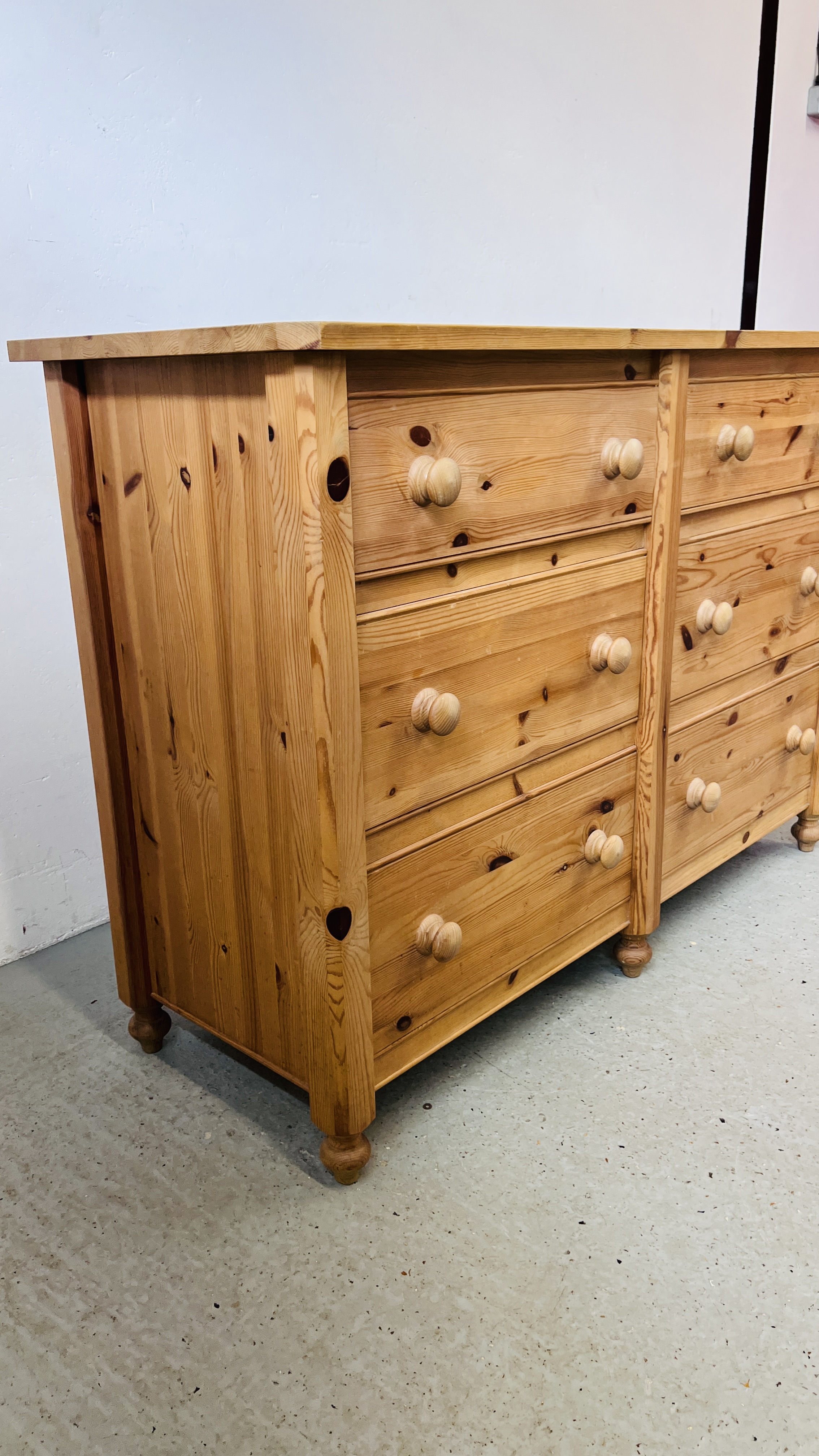 A LARGE SOLID PINE SIX DRAWER CHEST WITH TURNED KNOBS 144CM X 54CM X 101CM. - Image 5 of 6