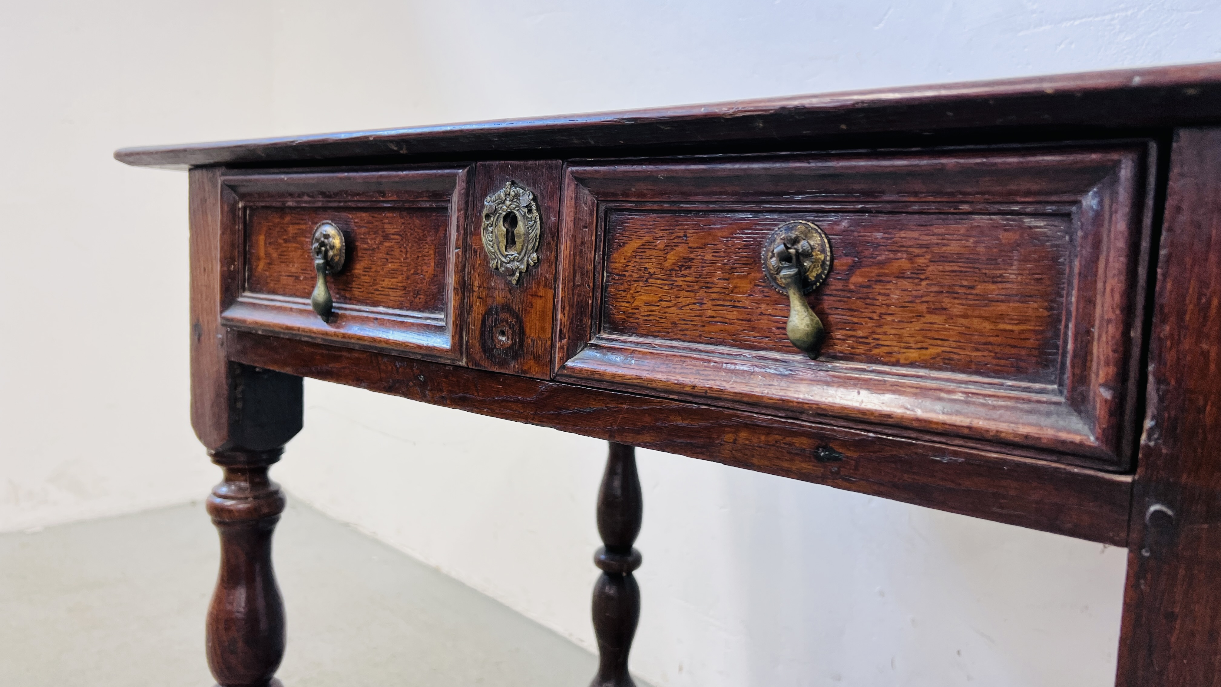 A LATE C17th OAK SINGLE DRAWER SIDE TABLE WITH A WAVY X STRETCHER, W 88CM. - Image 6 of 15