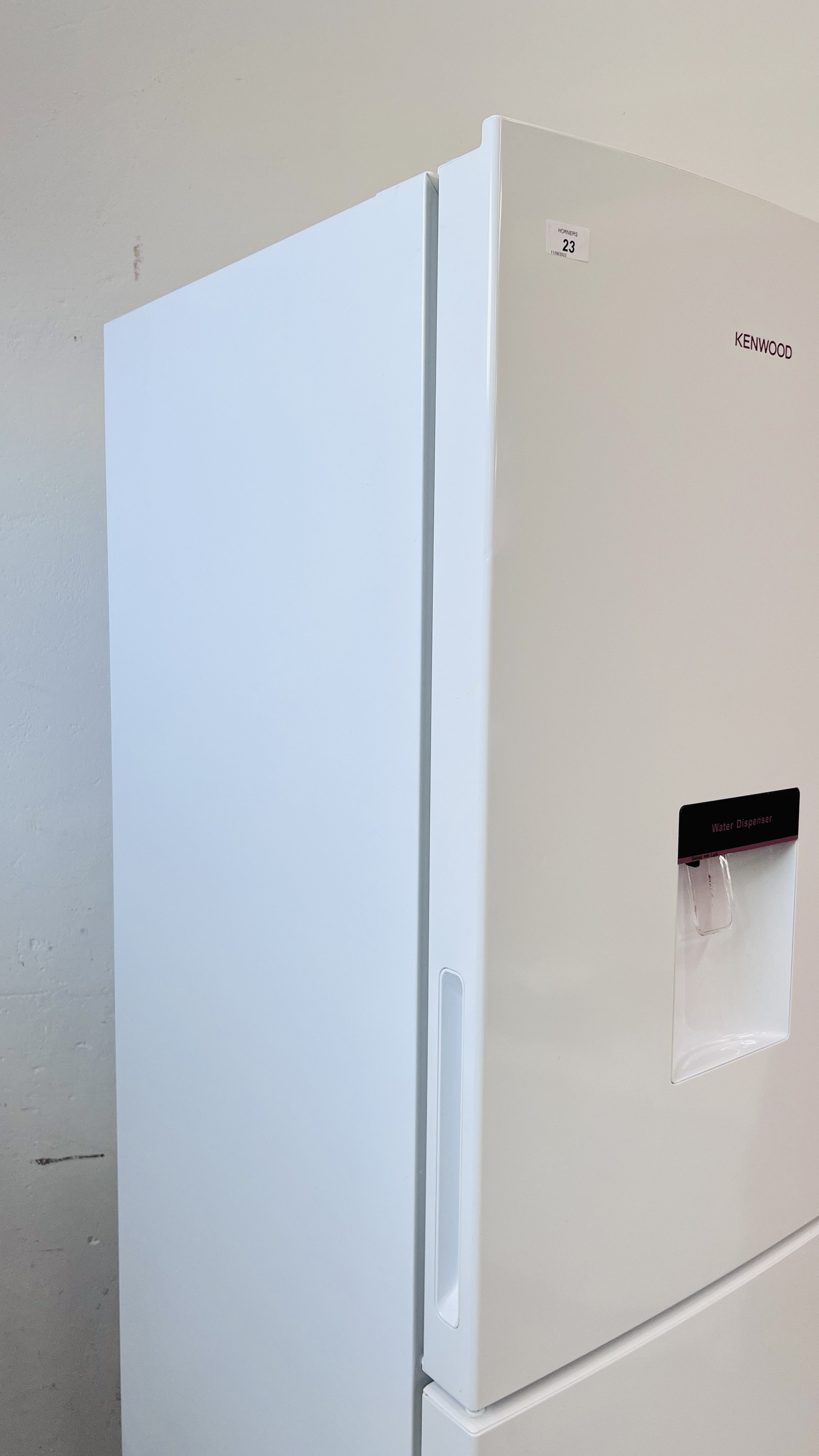 KENWOOD FROST FREE FRIDGE FREEZER WITH WATER DISPENSER - SOLD AS SEEN. - Image 5 of 11