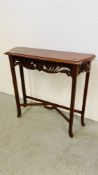 A REPRODUCTION MAHOGANY HALL TABLE WITH FRETWORK DETAIL W 82CM, D 26CM, H 76CM.