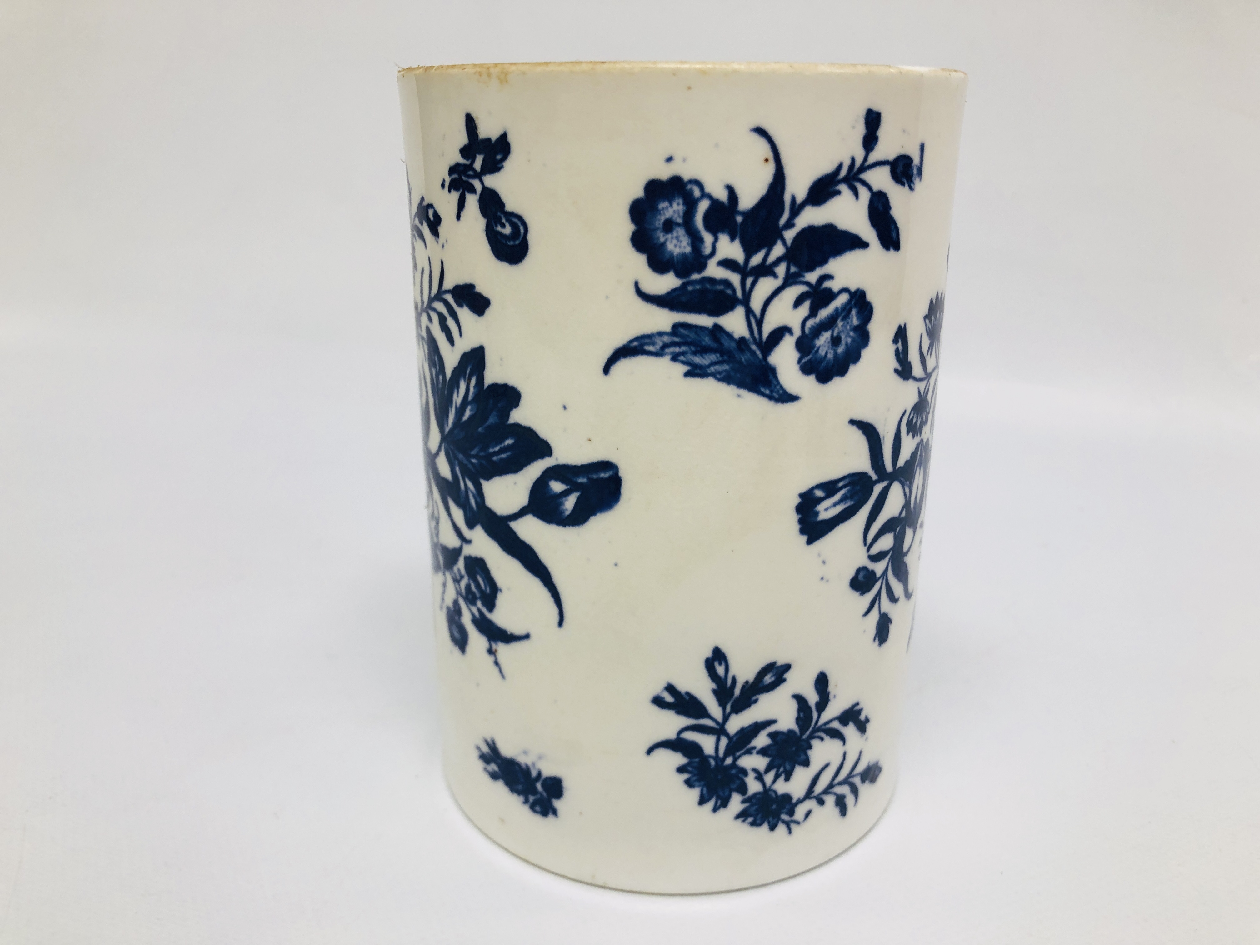 A WORCESTER BLUE AND WHITE TANKARD, - Image 12 of 20