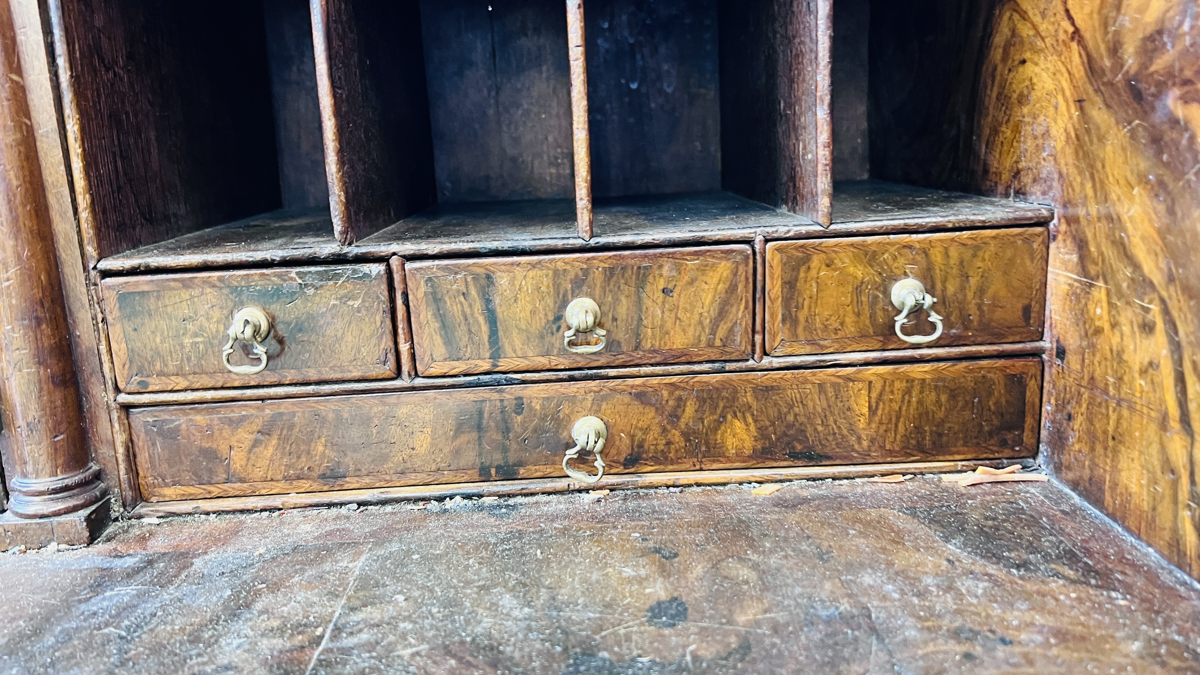 A GEORGE II FIGURED WALNUT BUREAU, THE FALLING FRONT ENCLOSING FITTED INTERIOR, - Image 14 of 17