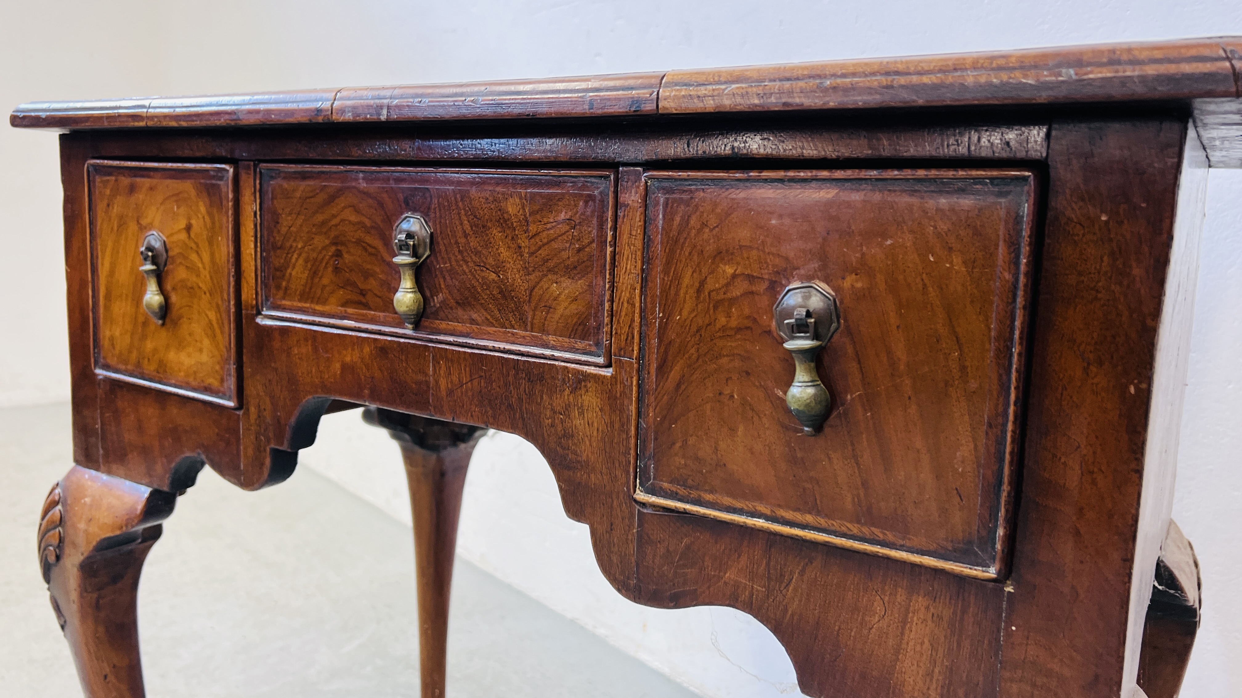 A WALNUT THREE DRAWER LOWBOY ON CABRIOLE LEGS, C18th AND LATTER, 77CM. - Image 6 of 10