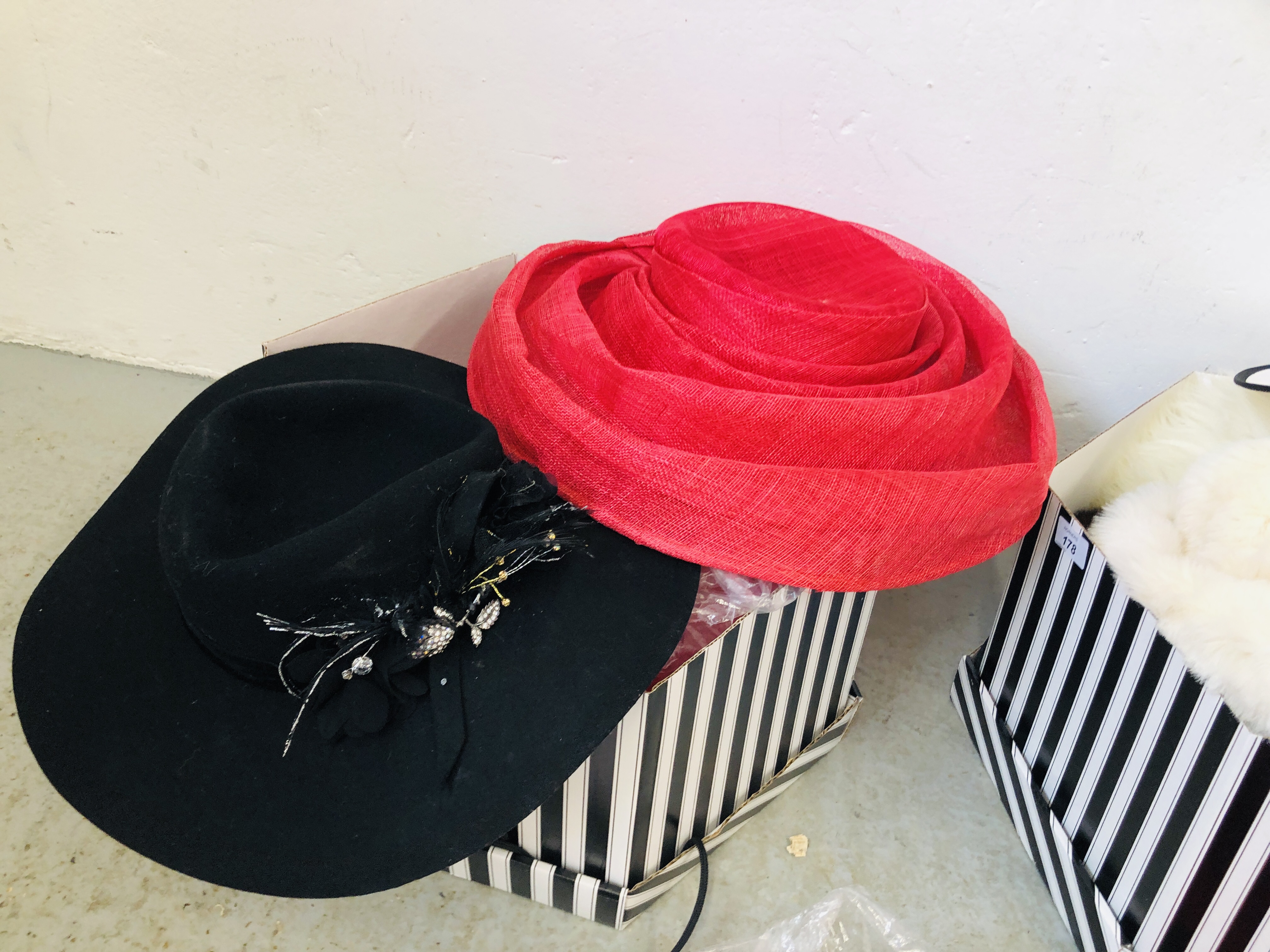 A COLLECTION OF ASSORTED LADIES FASHION HATS AND FASCINATORS TO INCLUDE SHEEPSKIN HATS. - Image 2 of 6