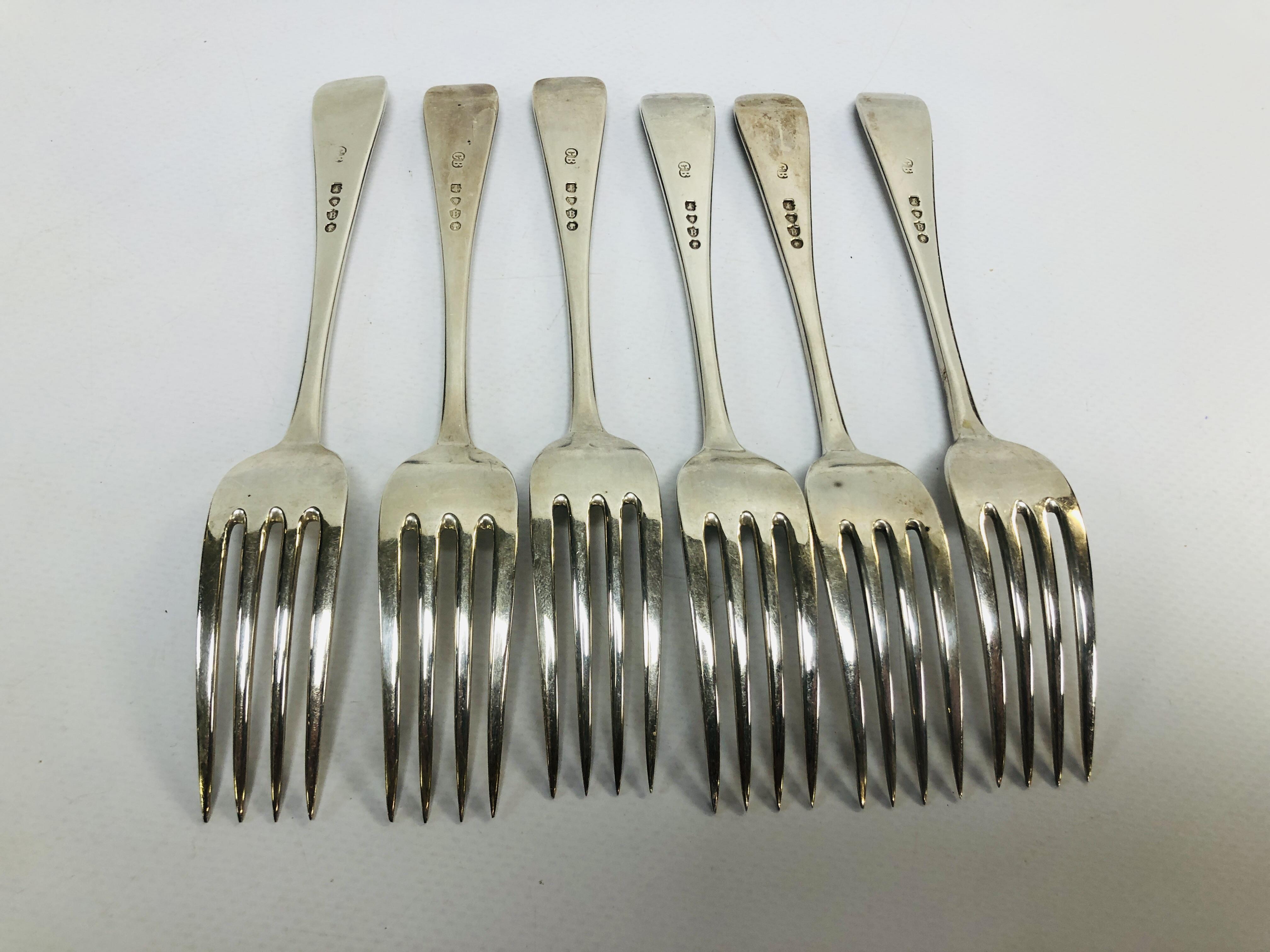 A SET OF SIX SILVER VICTORIAN DESSERT FORKS, HANOVERIAN PATTERN, ENGRAVED WITH A PEACOCK CREST, - Image 4 of 7