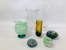 A GREEN TO AMBER WHITE FRIARS STYLE VASE, GREEN STUDIO GLASS VASE, STUDIO GLASS DISH A/F,