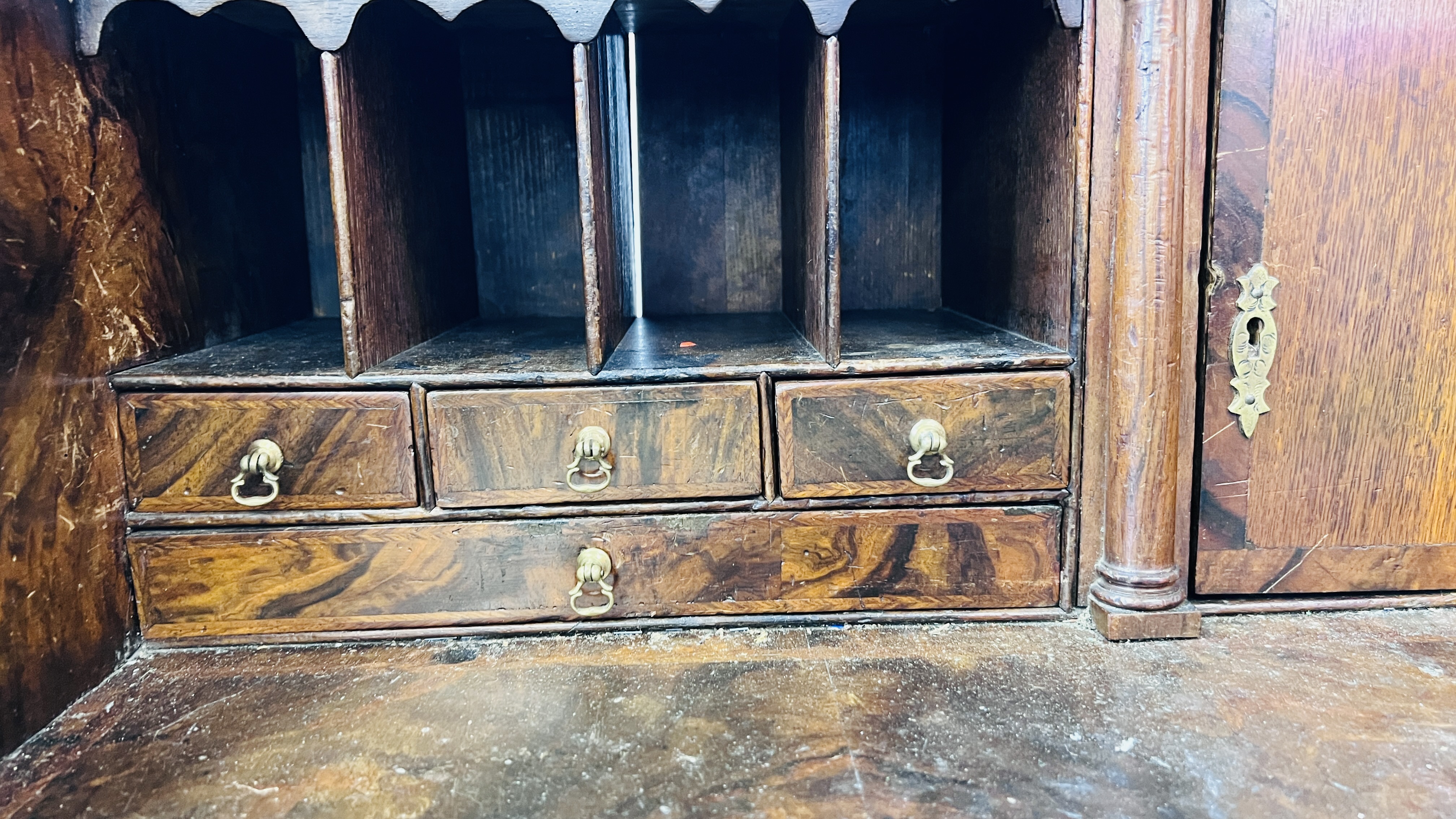 A GEORGE II FIGURED WALNUT BUREAU, THE FALLING FRONT ENCLOSING FITTED INTERIOR, - Image 15 of 17