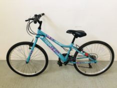 A GIRLS APOLLO KINX 18 SPEED MOUNTAIN CYCLE (GREEN)