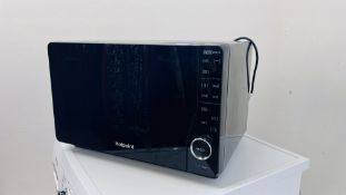 HOTPOINT BLACK FINISH MICROWAVE - SOLD AS SEEN.