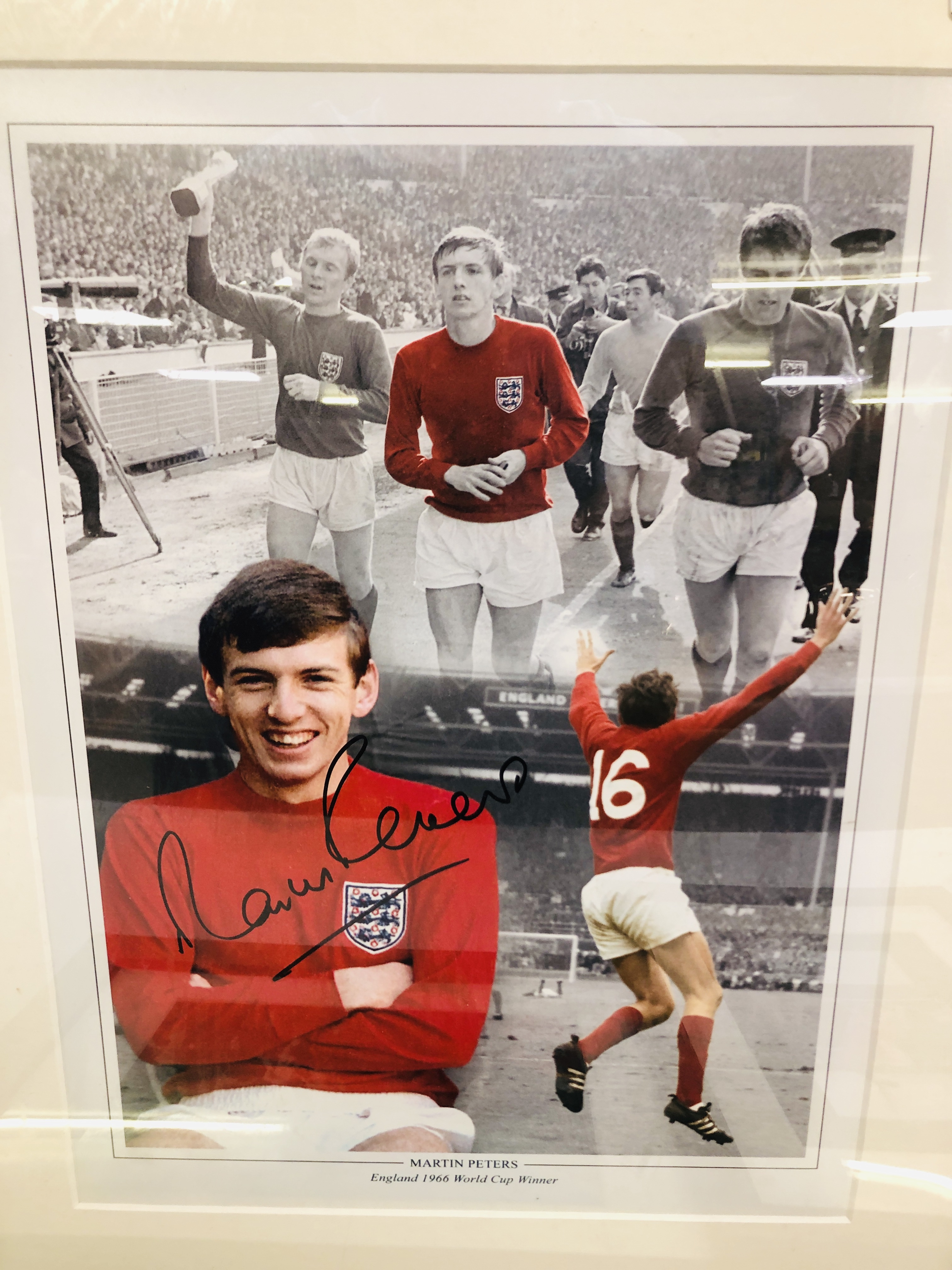 THREE FRAMED 1966 ENGLAND SIGNED PHOTOGRAPHS BEARING SIGNATURES BOBBY MOORE, MARTIN PETERS, - Image 4 of 7