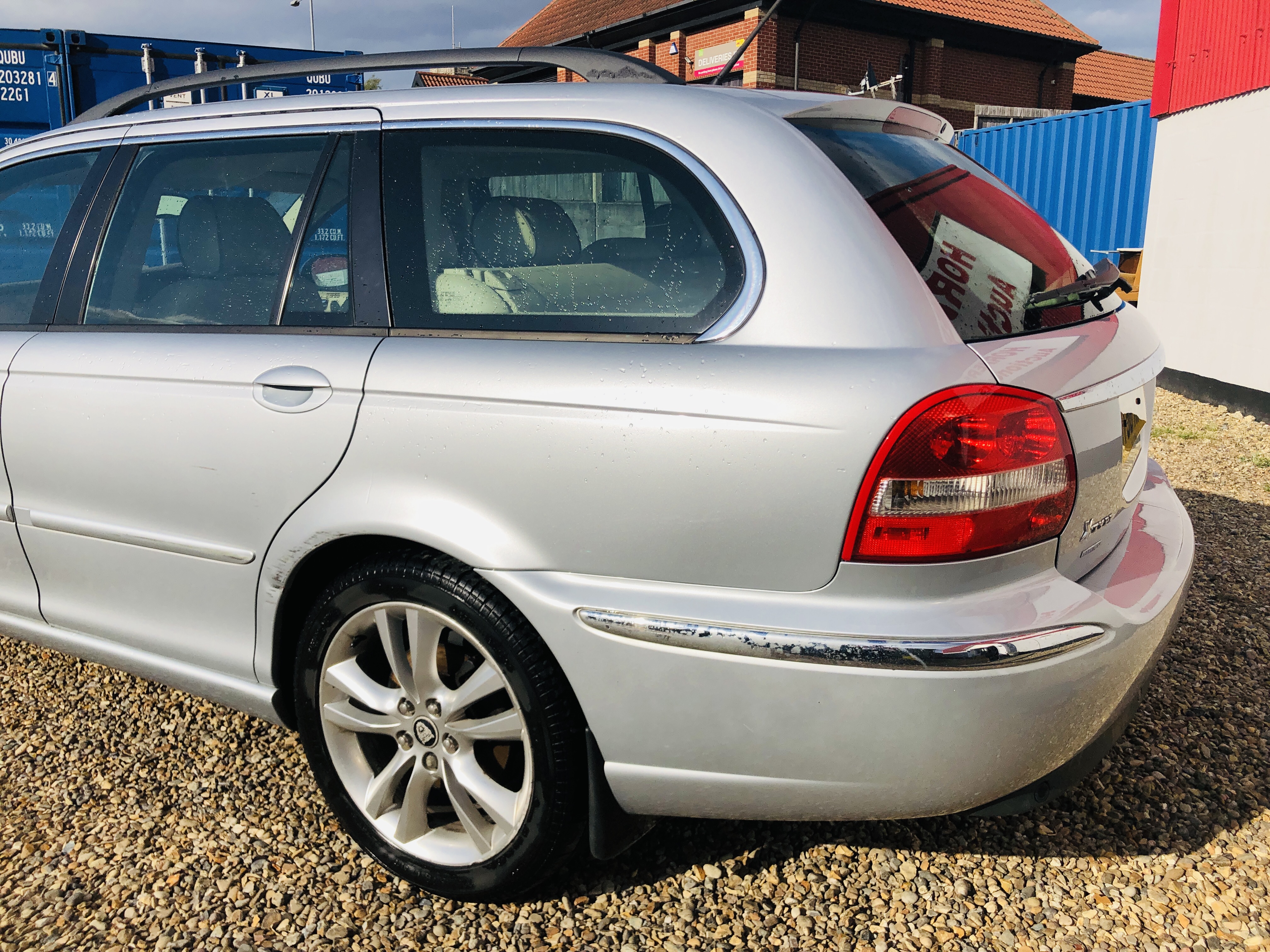 JAGUAR X-TYPE SE D - BT56 KXA. FIRST REG: 14.12.2006. SILVER. 2198cc. DIESEL. - Image 5 of 12