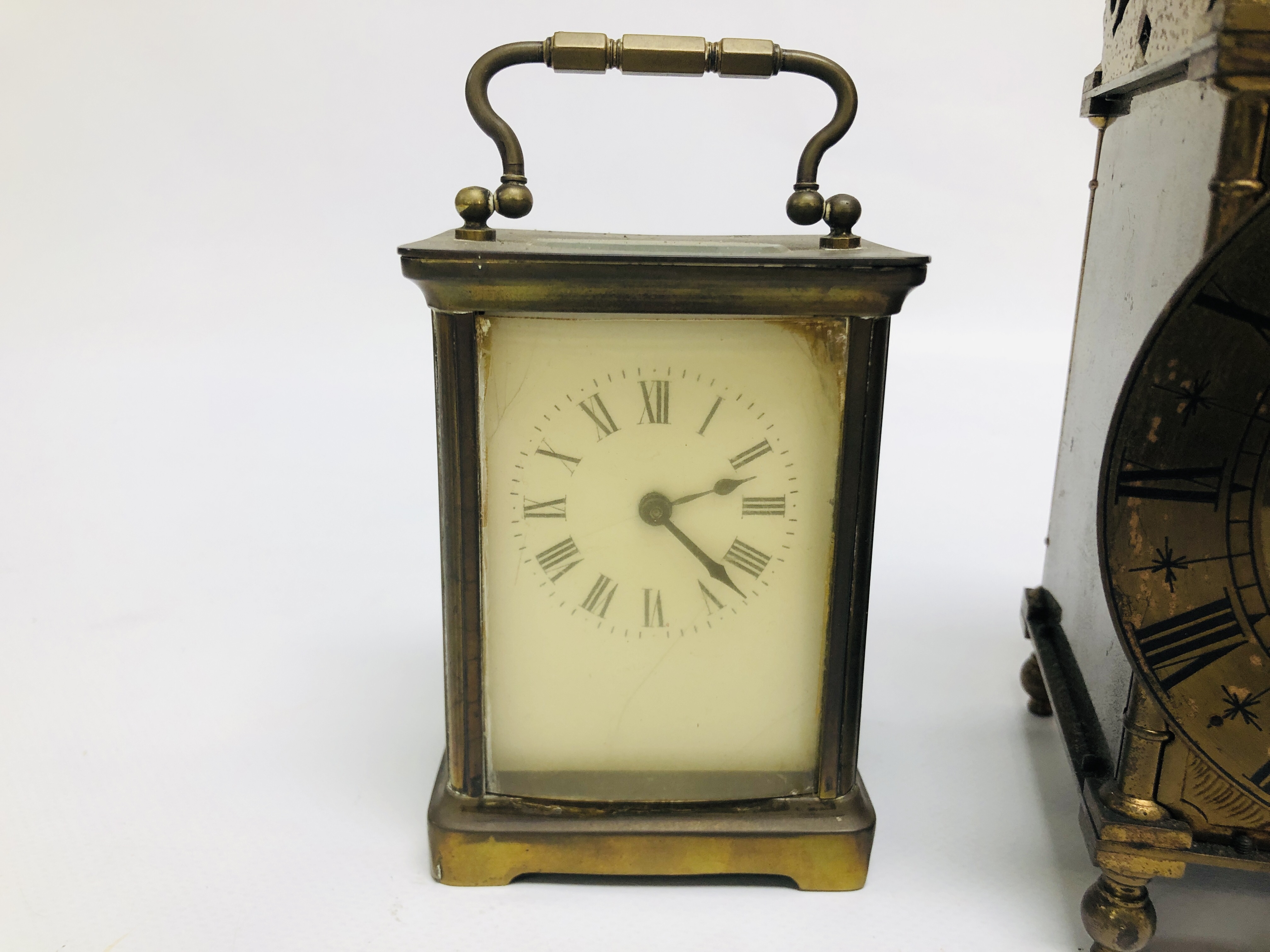 A FRENCH CARRIAGE CLOCK, THE FACE BEING PLASTIC + A MANTEL CLOCK OF LANTERN FORM. - Image 2 of 12