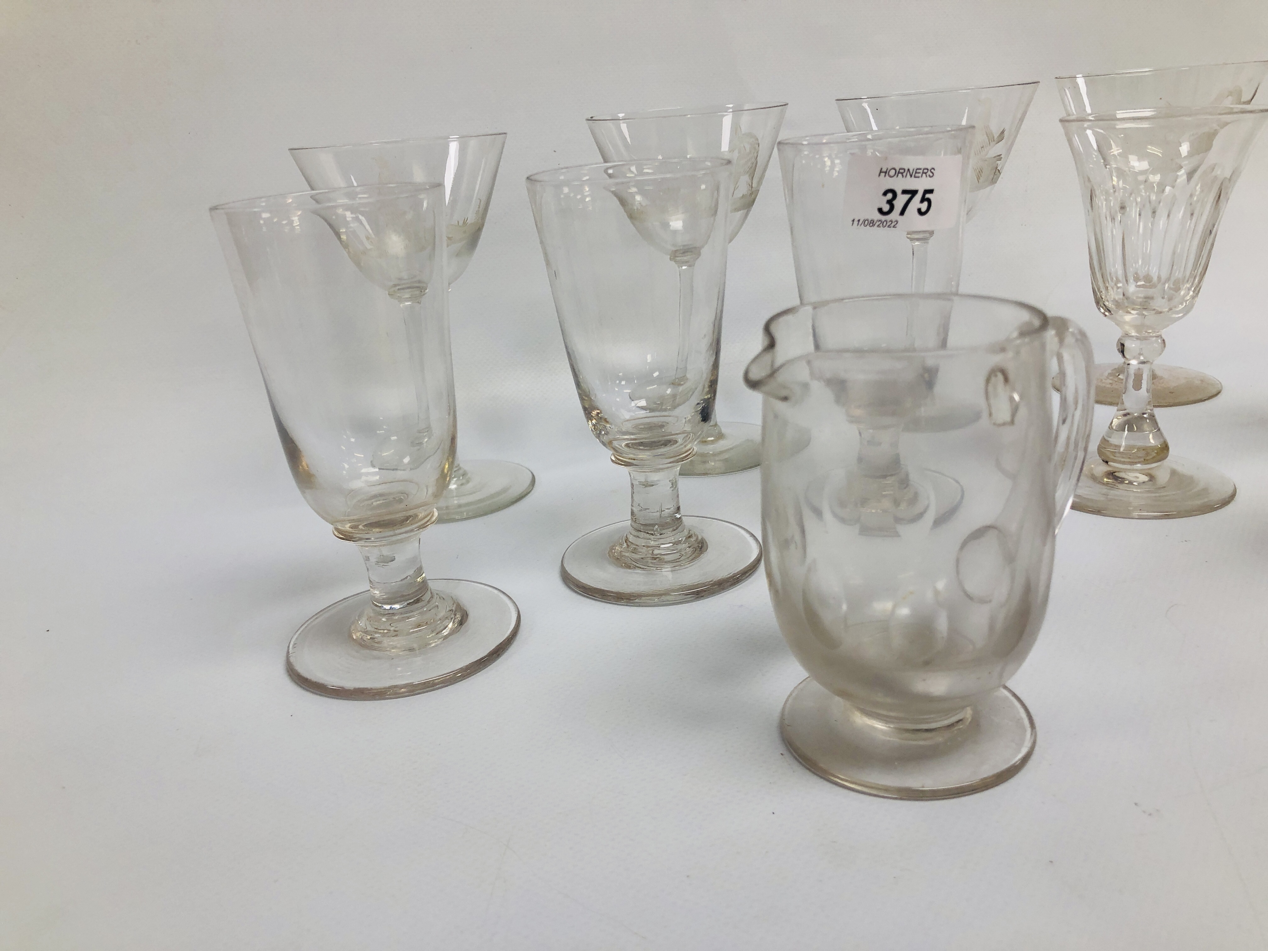 A GROUP OF VICTORIAN AND LATER DRINKING GLASSES ALONG WITH THREE LATE GEORGIAN GLASSES (SOME A/F). - Image 2 of 8