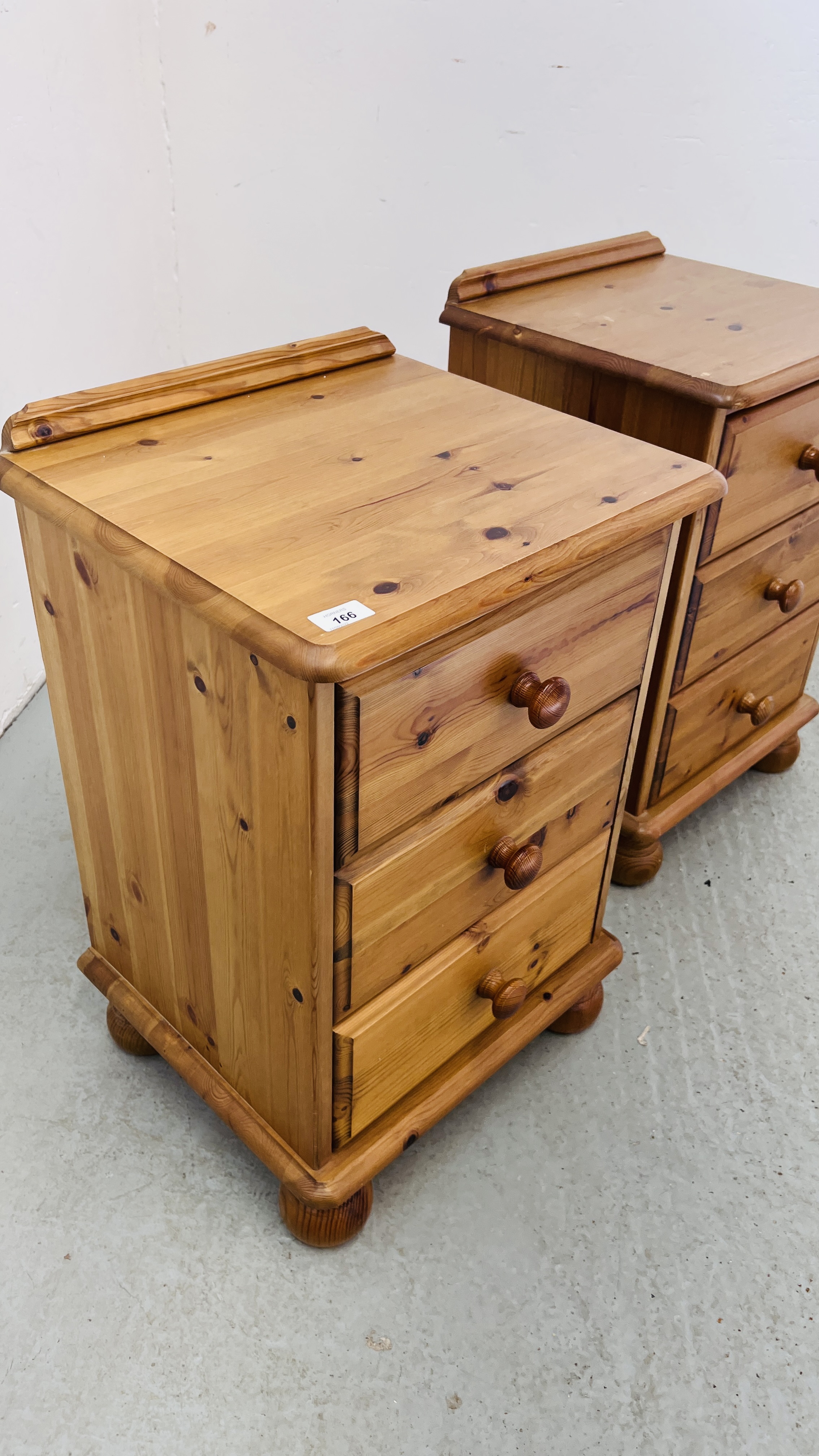 A PAIR OF GOOD QUALITY HONEY PINE THREE DRAWER BEDSIDE CABINETS WIDTH 46CM. DEPTH 40CM. HEIGHT 70CM. - Image 8 of 9