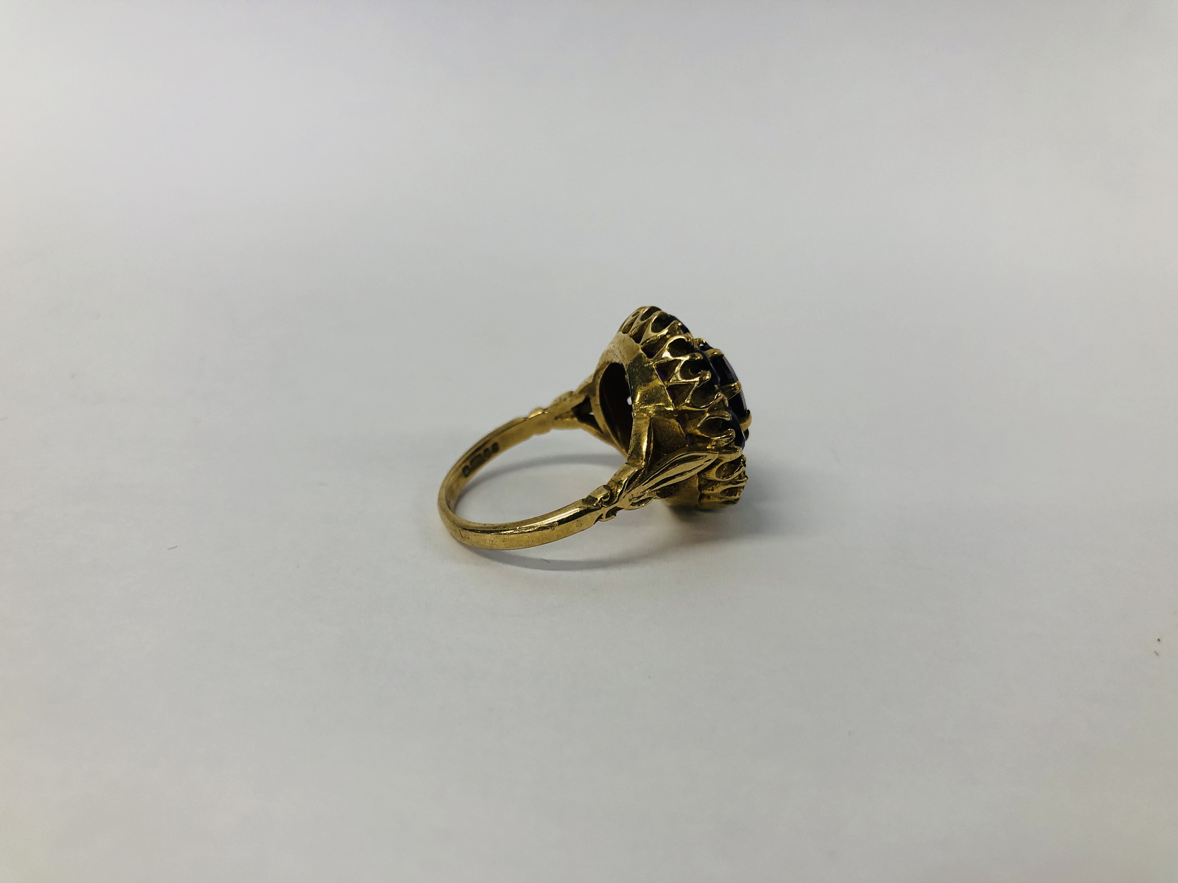 A 9CT. GOLD AMETHYST CLUSTER RING. - Image 4 of 7