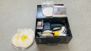 A BOSCH 110V ORBITAL POLISHER / SANDER MODEL GEX-150AC WITH ACCESSORIES IN CASE - SOLD AS SEEN.