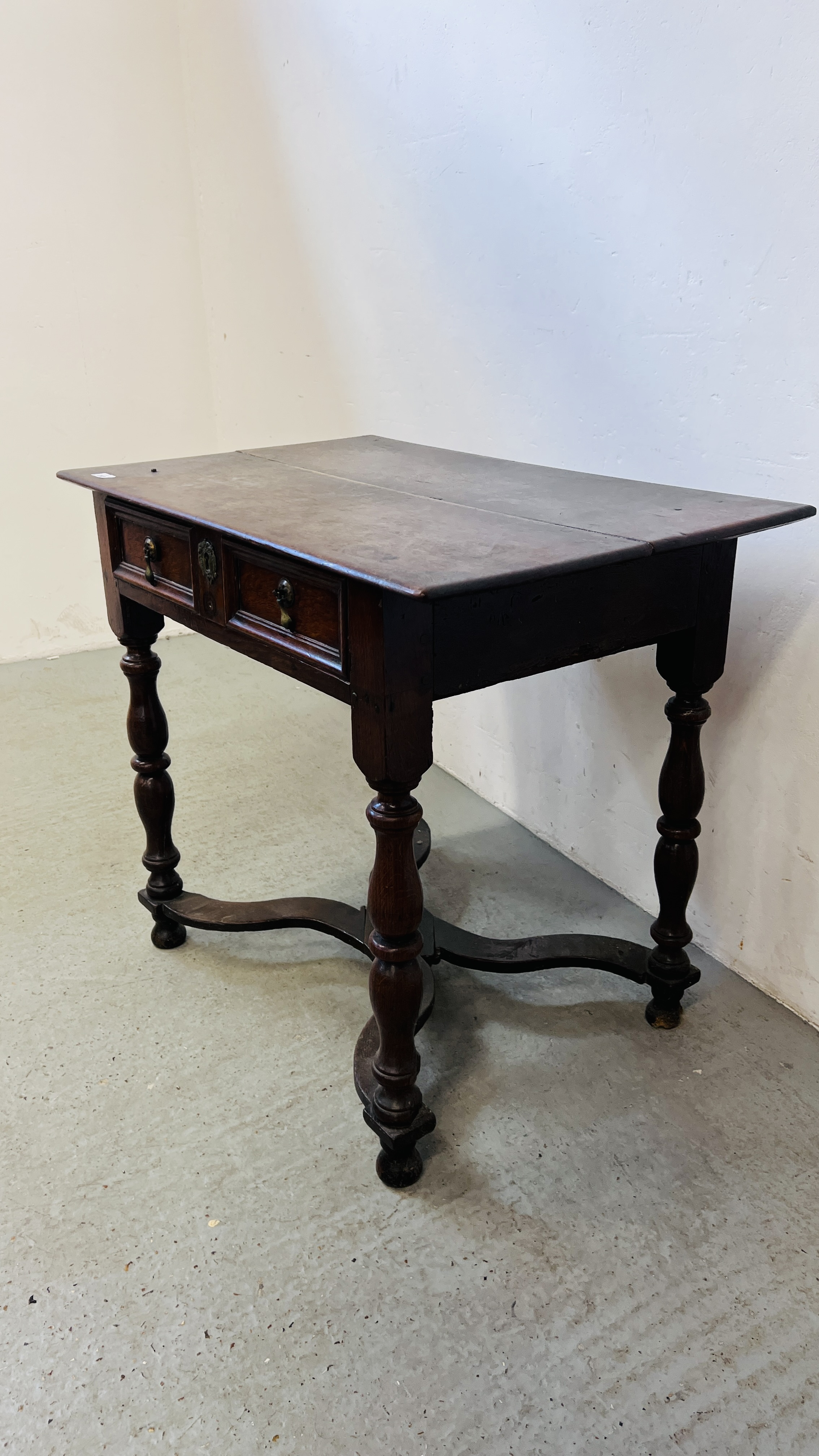 A LATE C17th OAK SINGLE DRAWER SIDE TABLE WITH A WAVY X STRETCHER, W 88CM. - Image 2 of 15