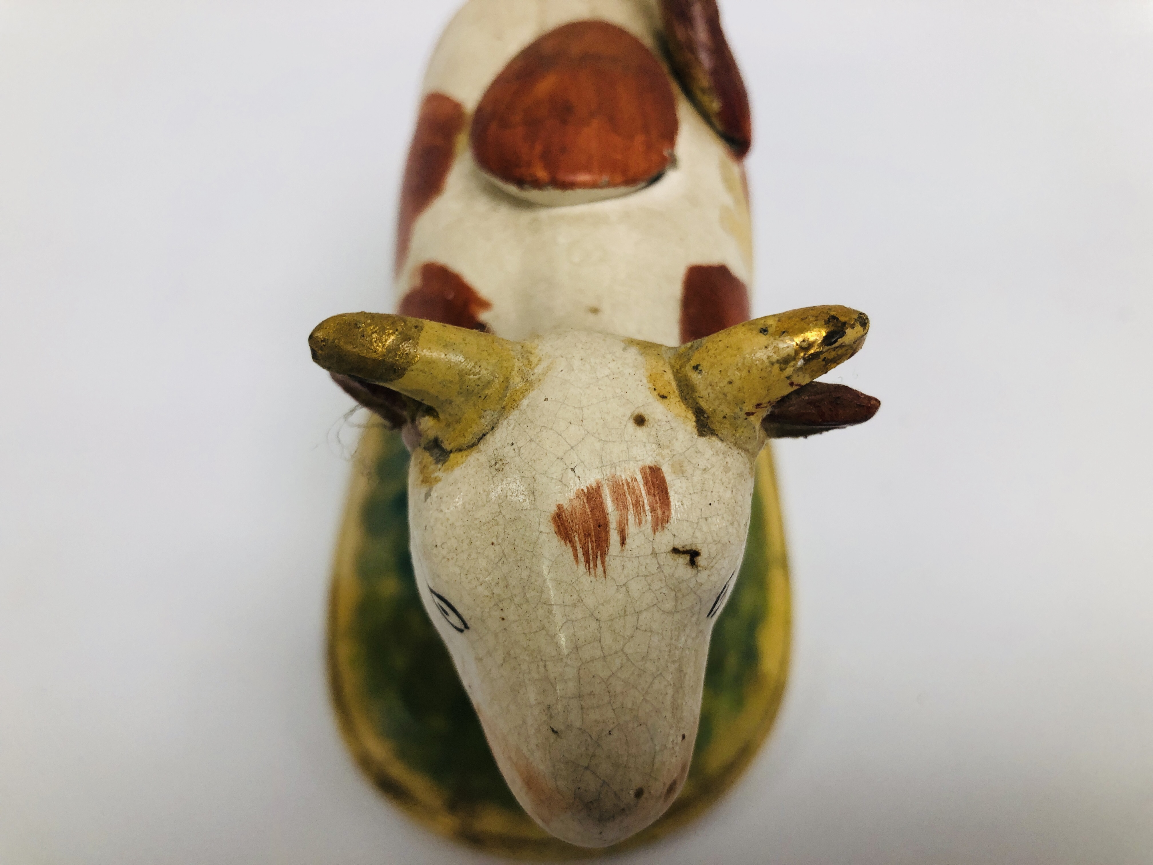 A WHIELDON STYLE COW CREAMER, c.1790, RETAINING COVER, L 17. - Image 3 of 15