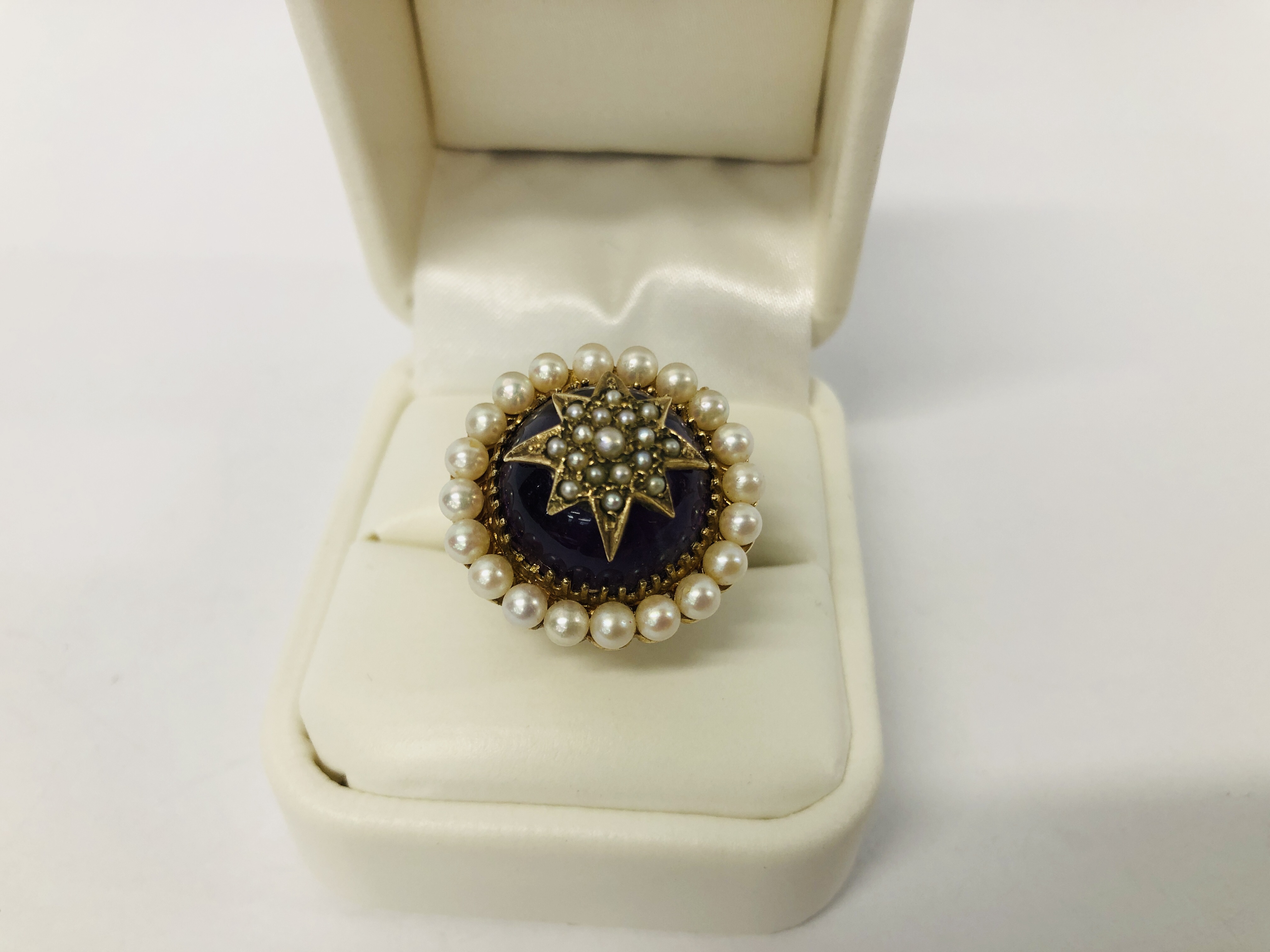 A VINTAGE VICTORIAN DESIGN 9CT. GOLD AMETHYST AND SEED PEARL RING OF RAISED FORM. - Image 2 of 10