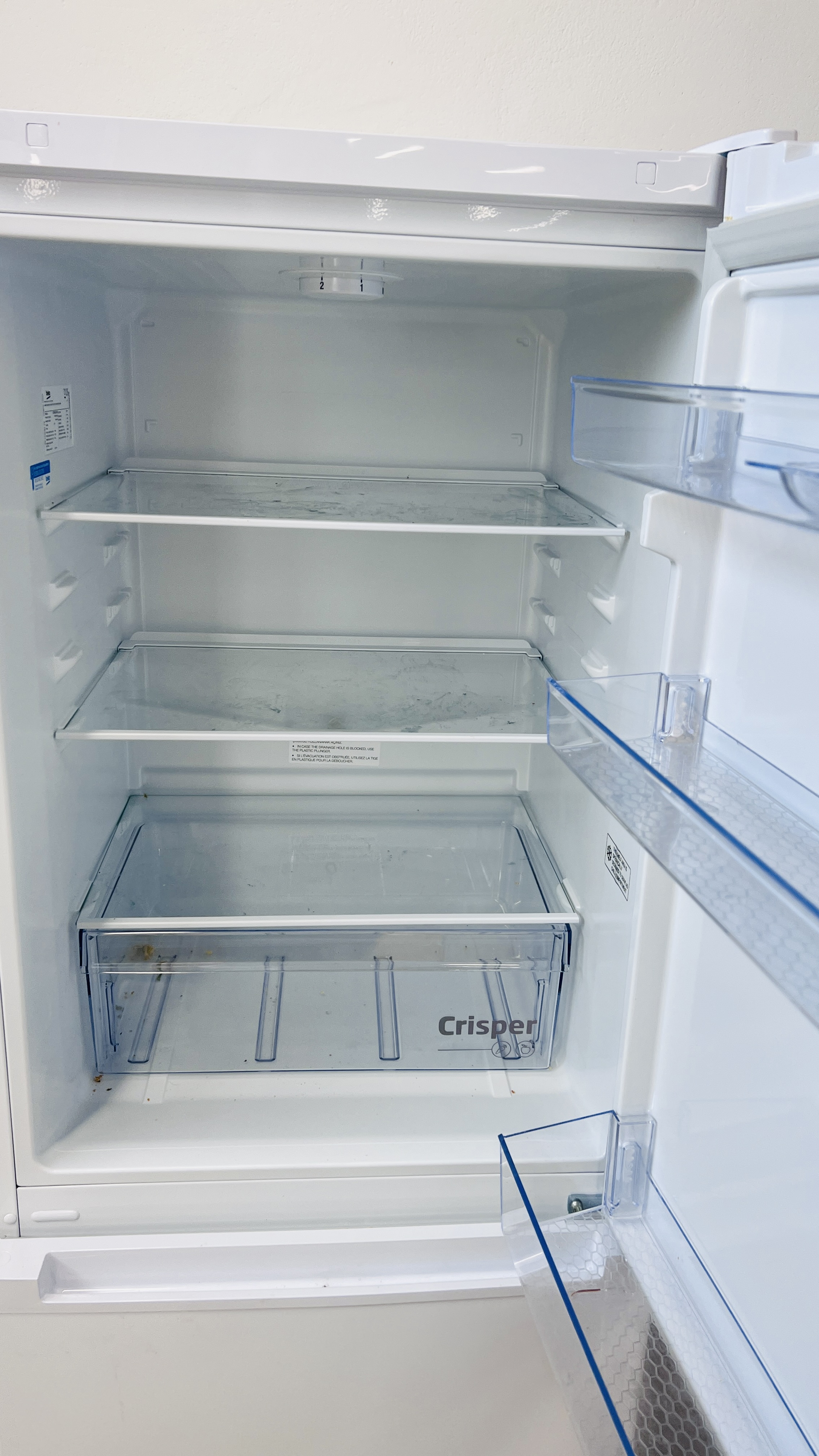 BEKO FRIDGE FREEZER - SOLD AS SEEN - Image 6 of 8