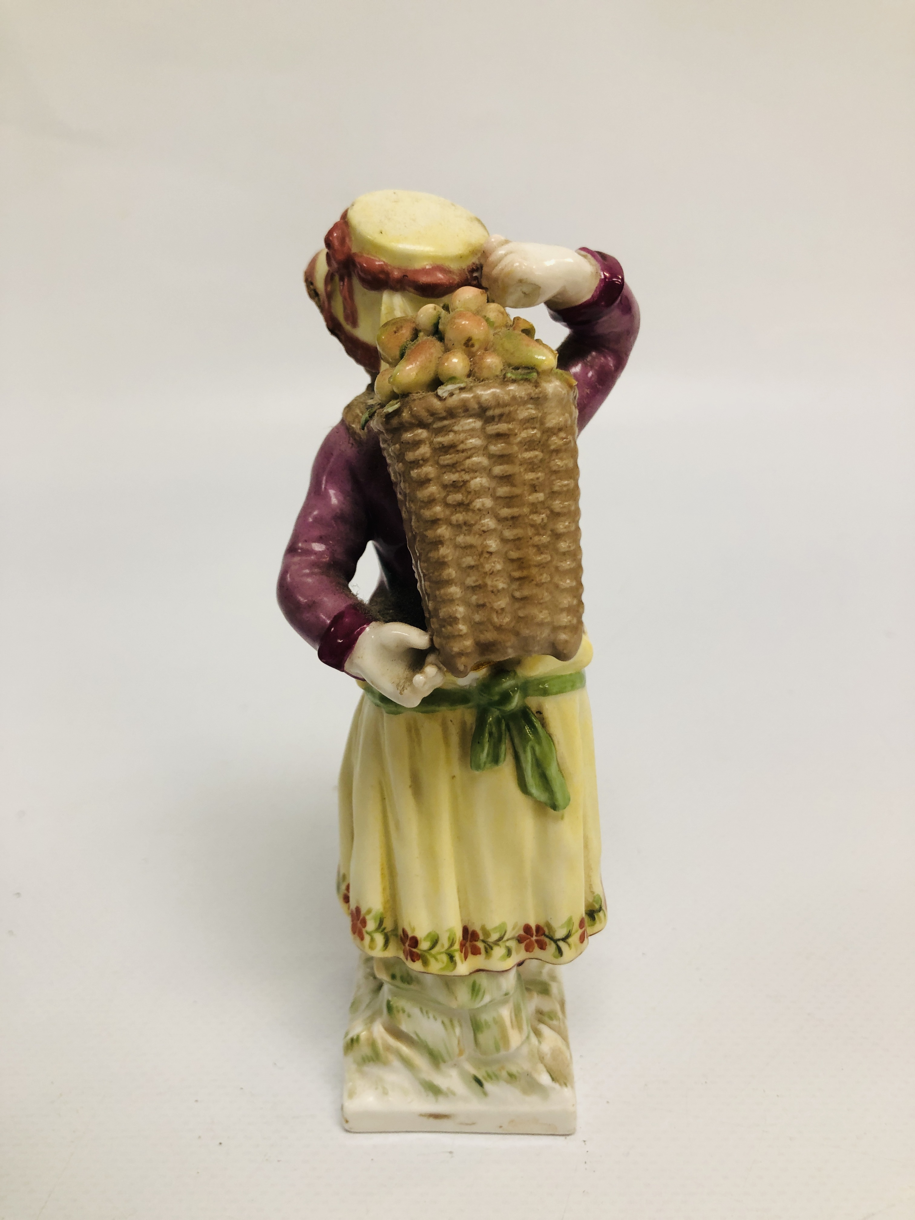 A PAIR OF GERMAN KPN FIGURES OF A GIRL CARRYING FRUIT AND A BOY WITH GRAPES H 14CM A/F. - Image 12 of 18