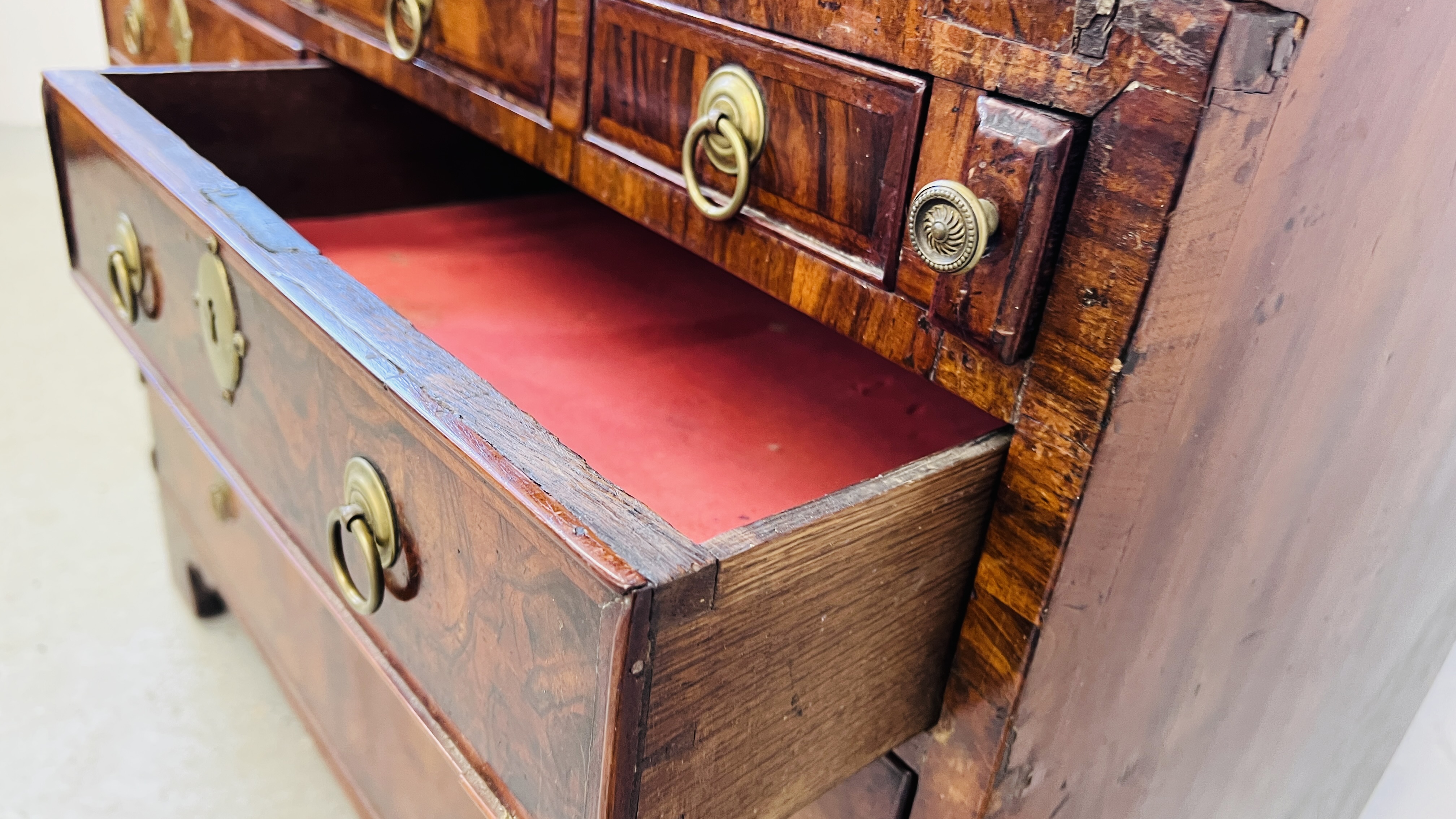 A GEORGE II FIGURED WALNUT BUREAU, THE FALLING FRONT ENCLOSING FITTED INTERIOR, - Image 10 of 17