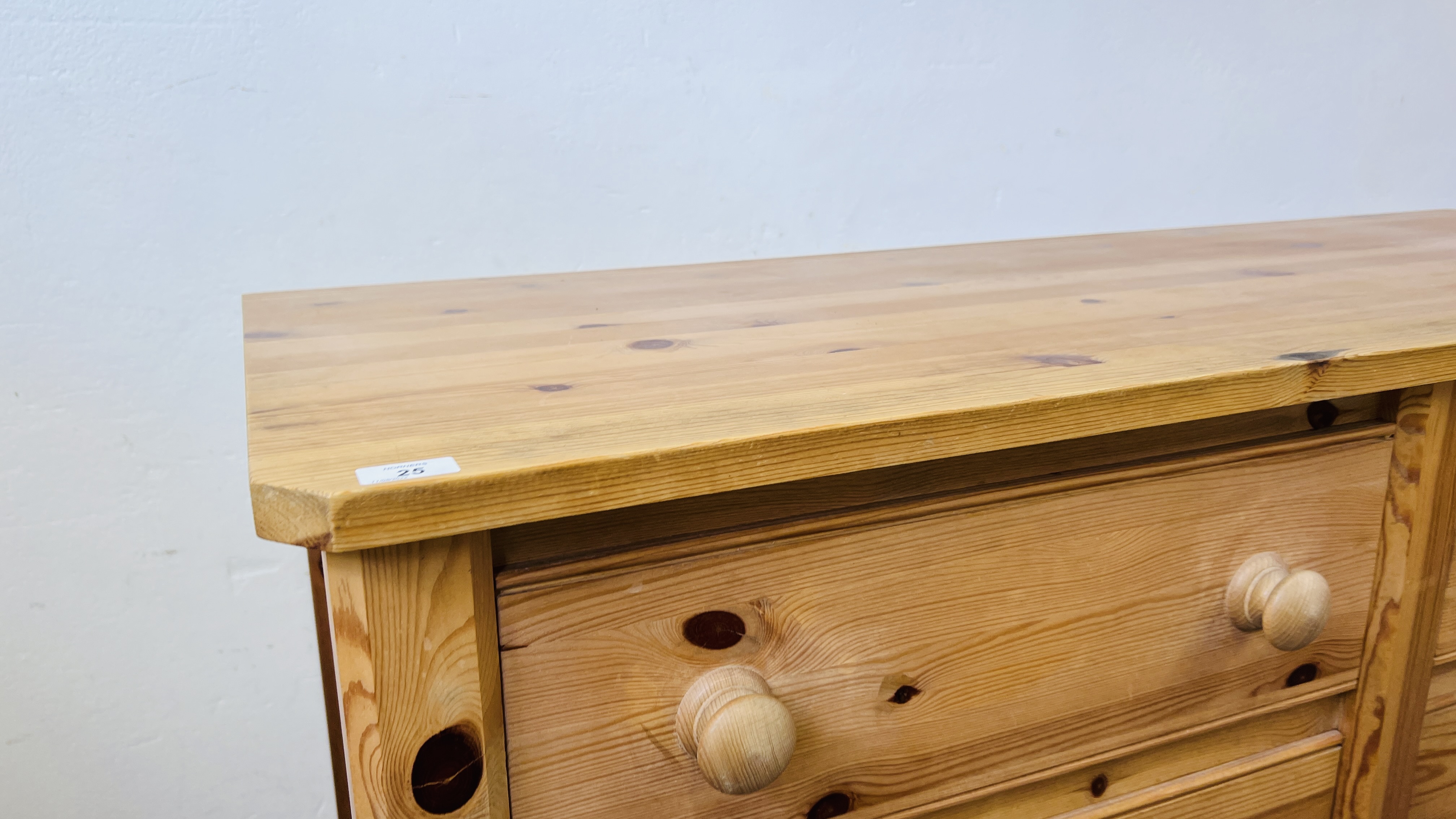 A LARGE SOLID PINE SIX DRAWER CHEST WITH TURNED KNOBS 144CM X 54CM X 101CM. - Image 2 of 6