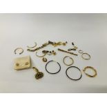 QUANTITY OF GOLD AND YELLOW METAL JEWELLERY TO INCLUDE VARIOUS HOOP EARRINGS, 9CT.
