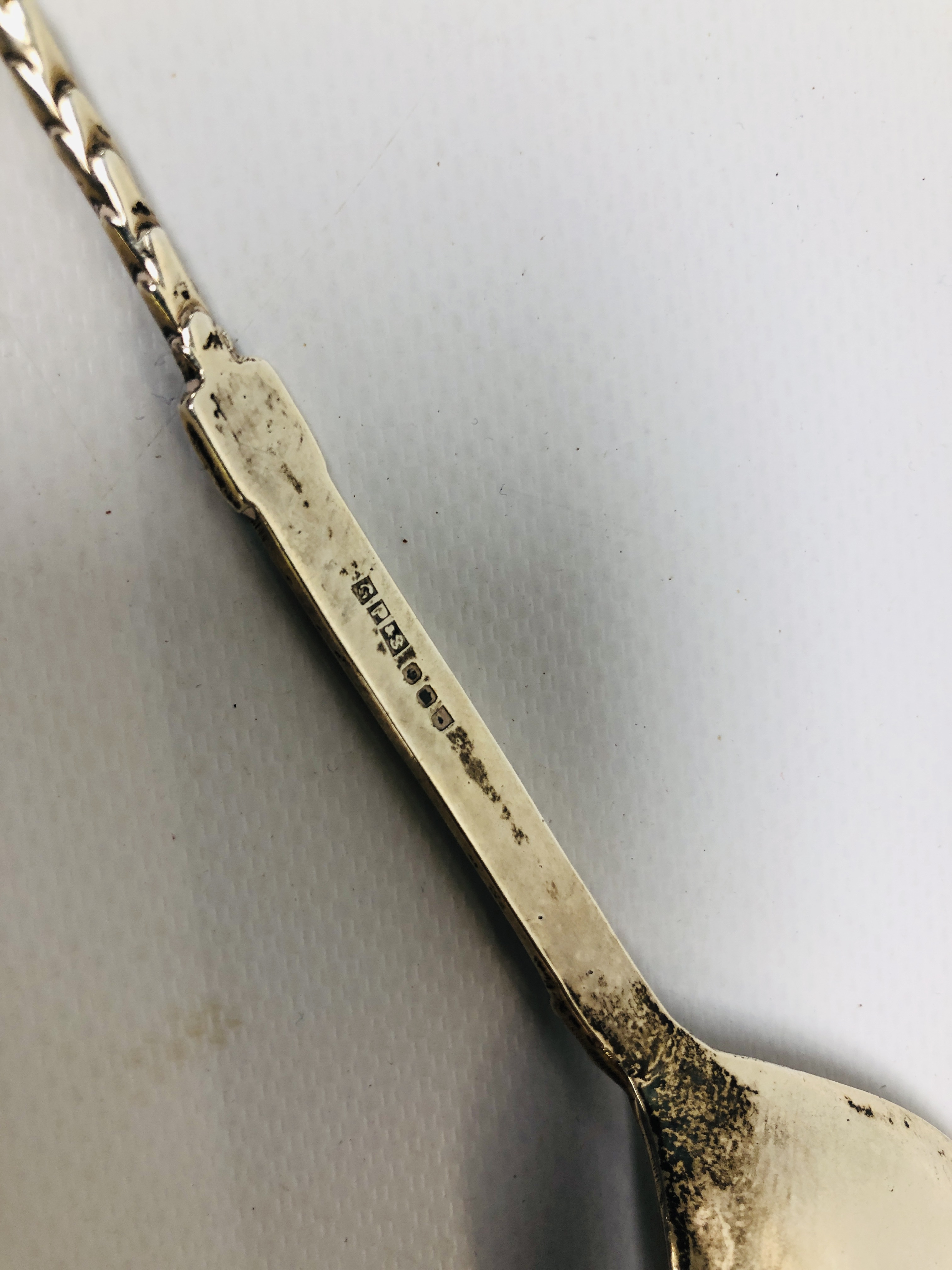 AN EDINBURGH SILVER SPOON WITH CELTIC DESIGN. - Image 7 of 9