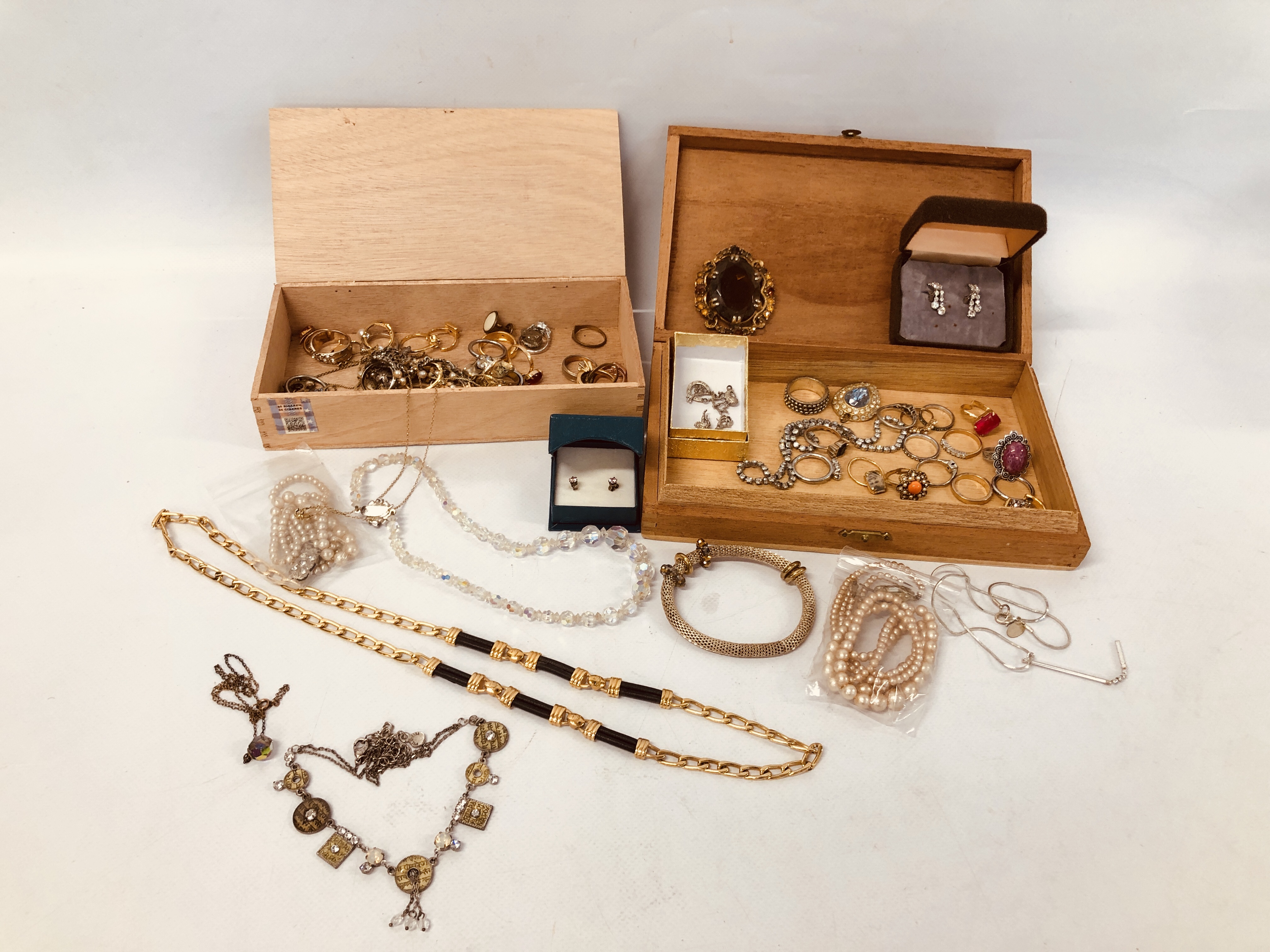 TWO SMALL BOXES OF COSTUME JEWELLERY