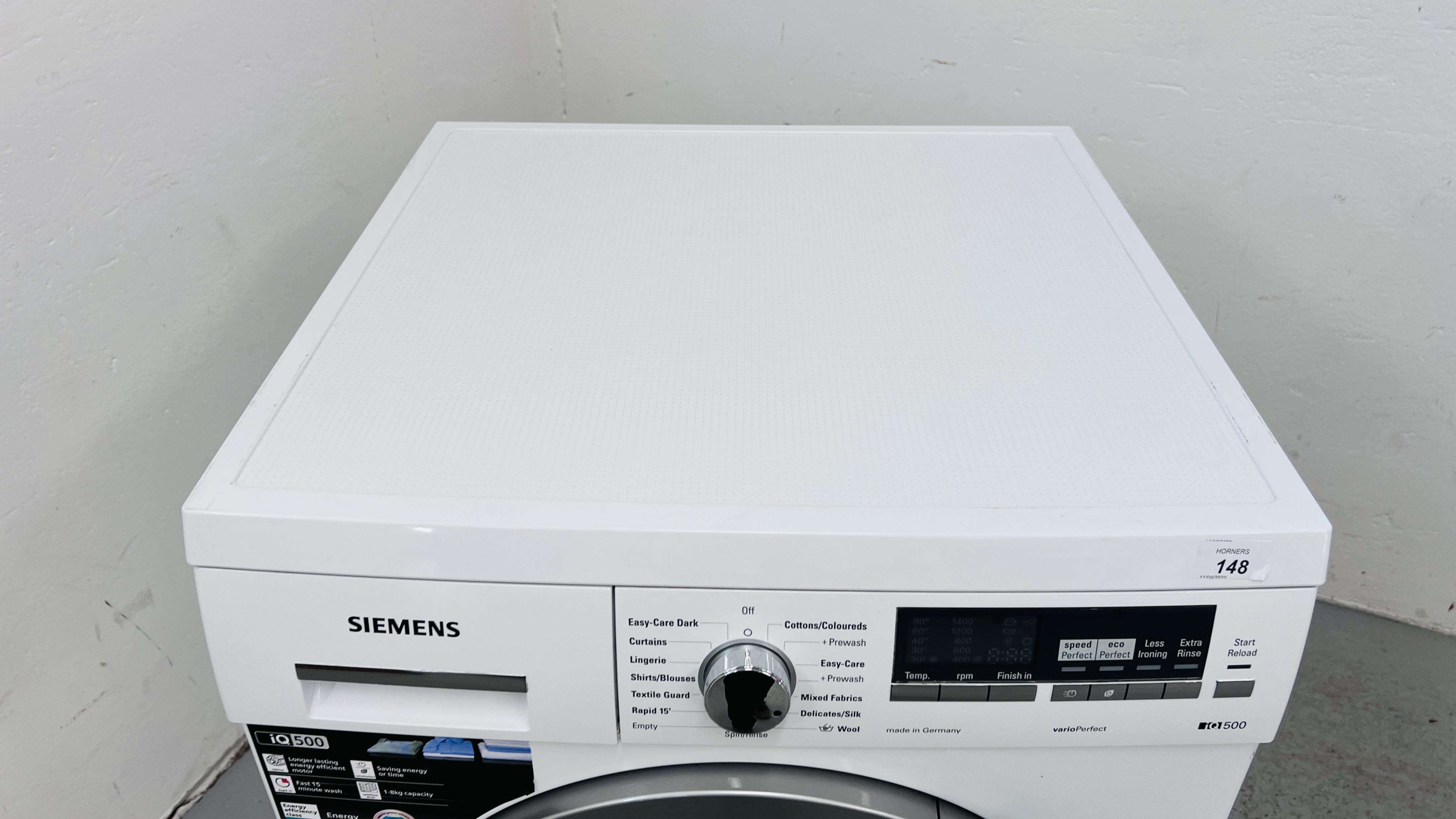 A SIEMENS IQ500 VARIO PERFECT WASHING MACHINE - SOLD AS SEEN. - Image 10 of 10