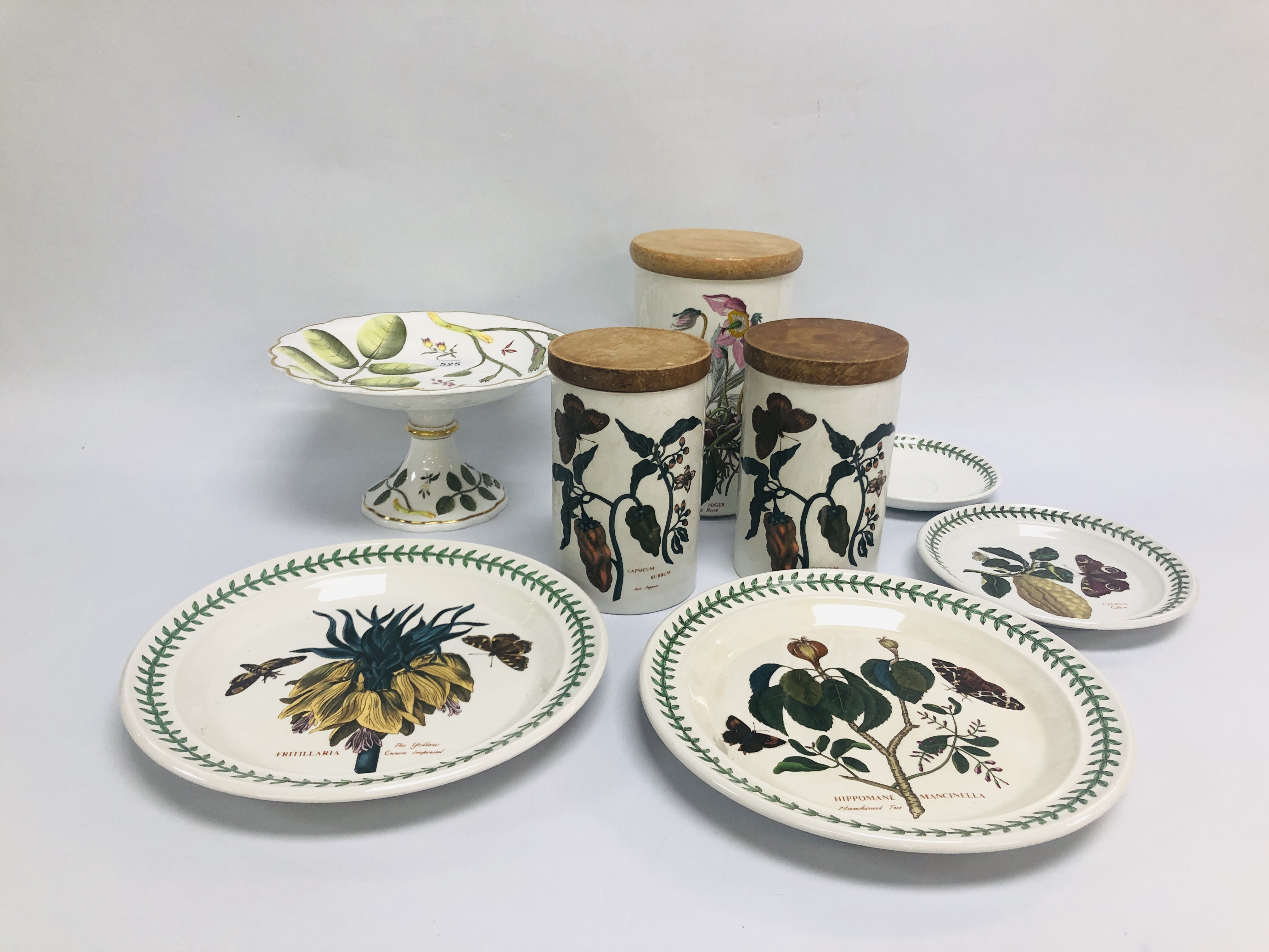 SEVEN PIECES OF PORTMEIRION BOTANIC GARDENS TO INCLUDE STORAGE JARS AND PLATE ALONG WITH ROYAL