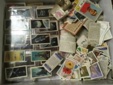 A BOX OF CIGARETTE AND TRADE CARDS IN ALBUMS AND LOOSE
