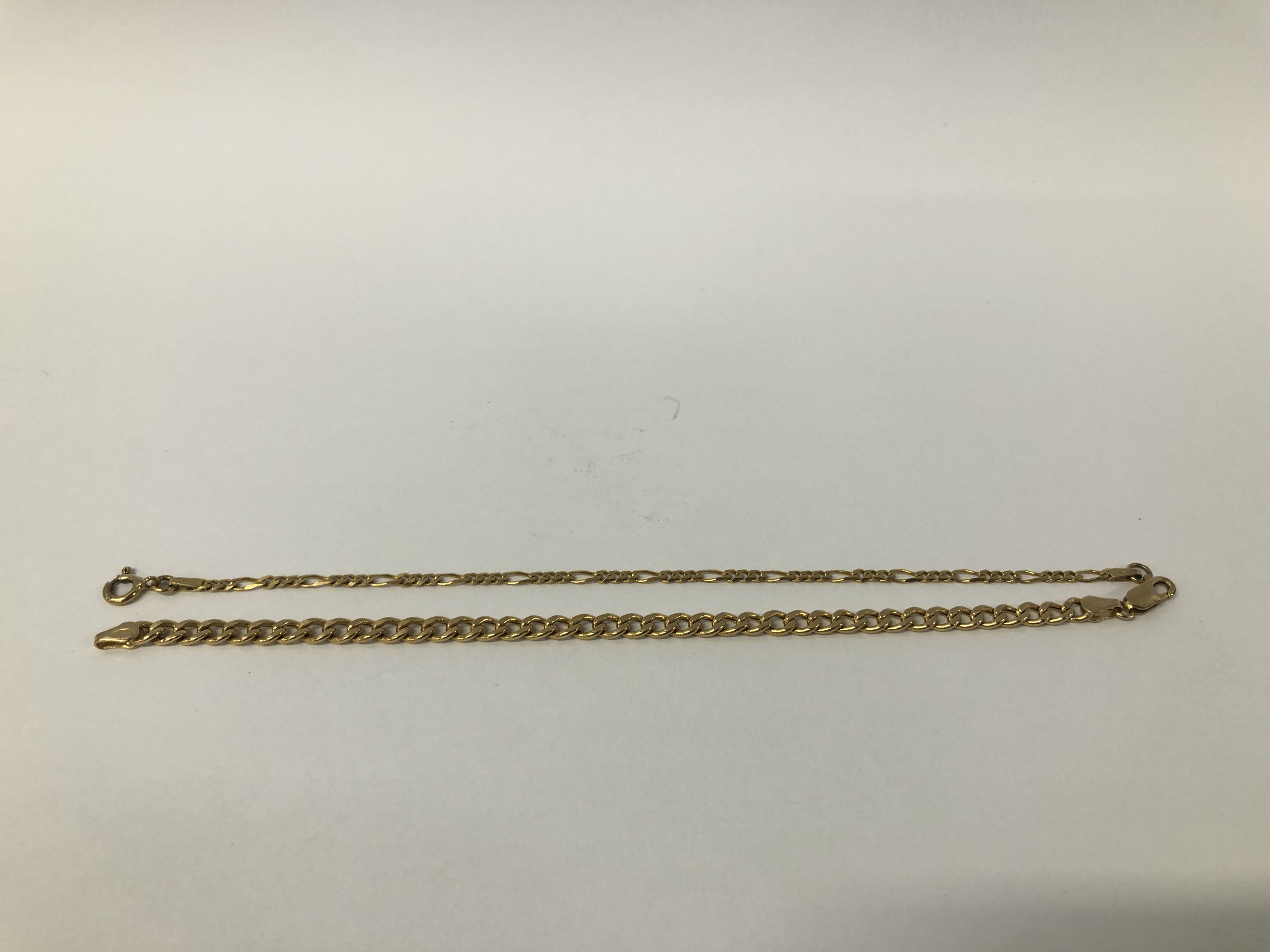 2 X 9CT GOLD BRACELETS, L 18CM.