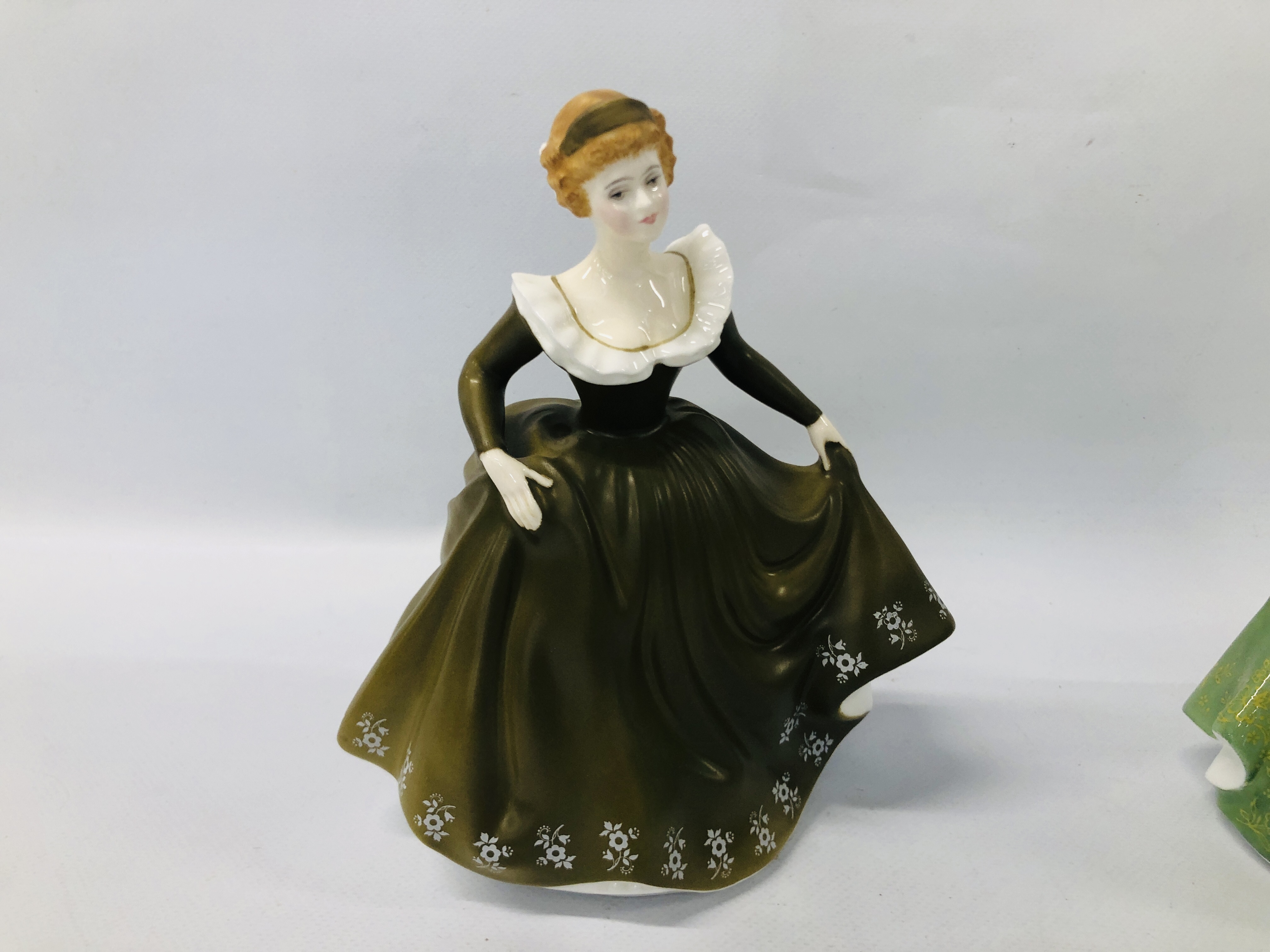 3 X ROYAL DOULTON FIGURINES TO INCLUDE GERALDINE HN2348, - Image 5 of 8